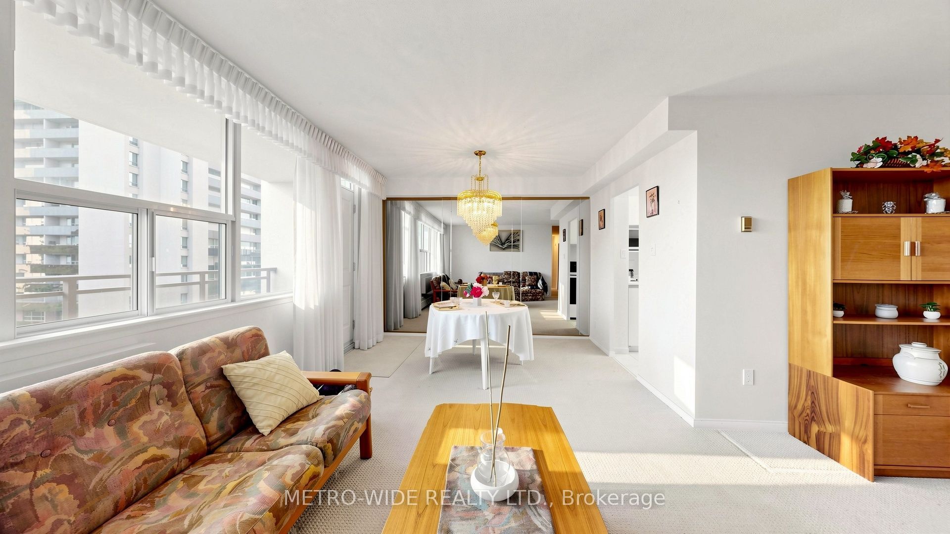 155 Marlee Avenue 601 Property Photo 10