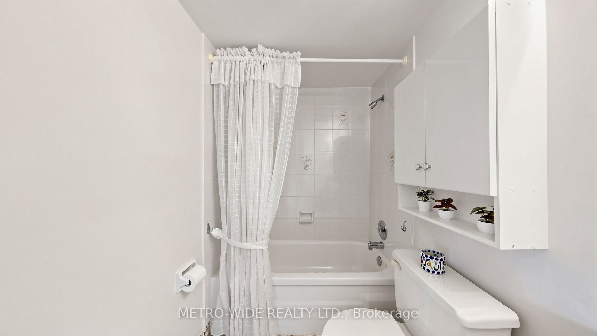 155 Marlee Avenue 601 Property Photo 27