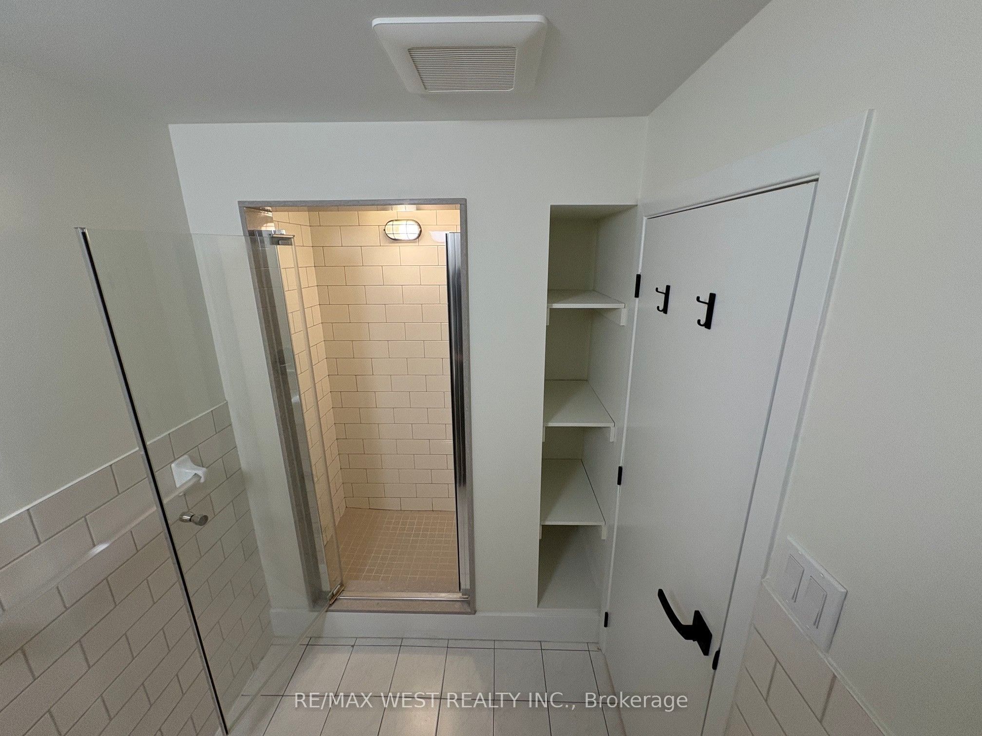 23 Sellmar Road Property Photo 11