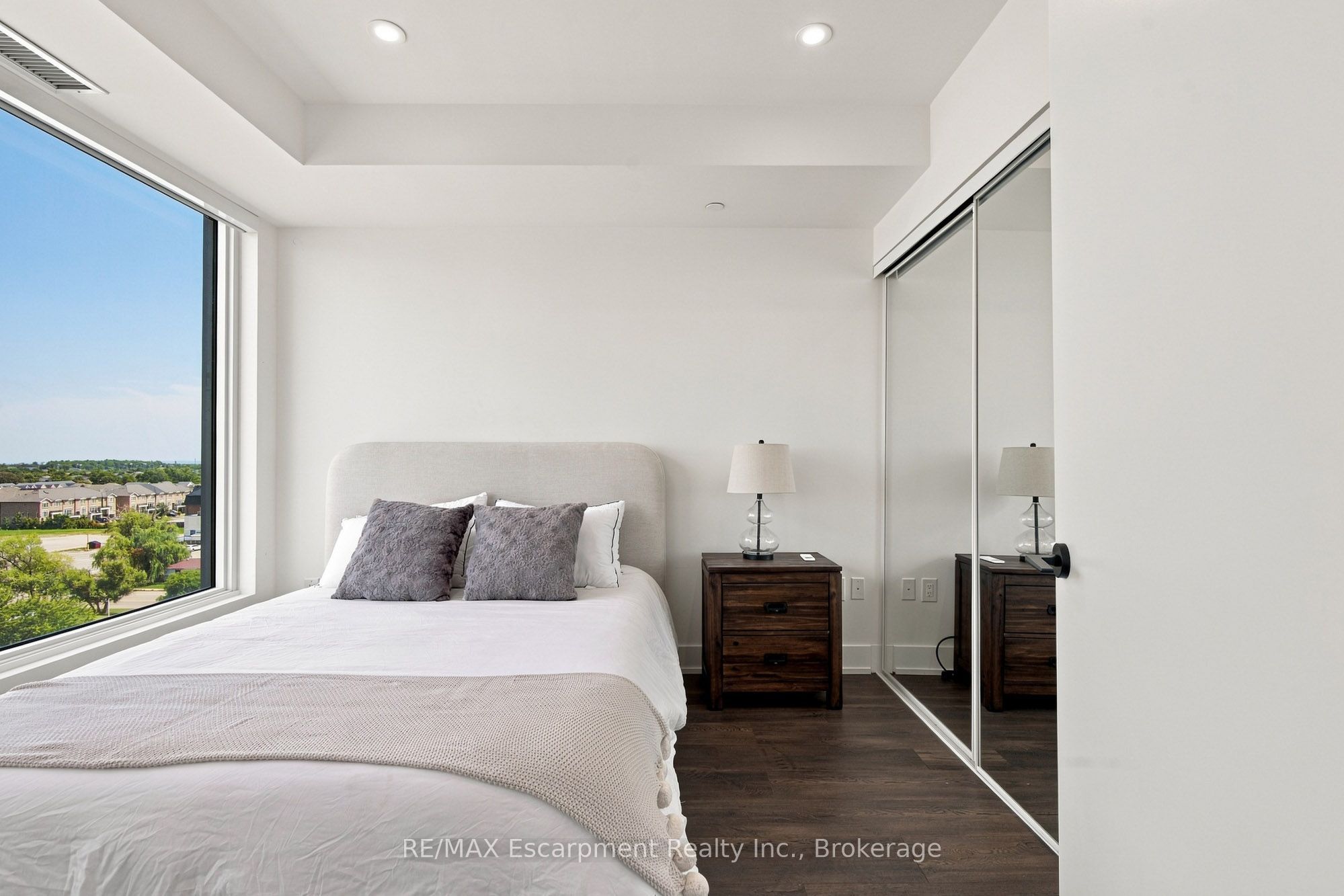2450 Old Bronte Road 707 Property Photo 18