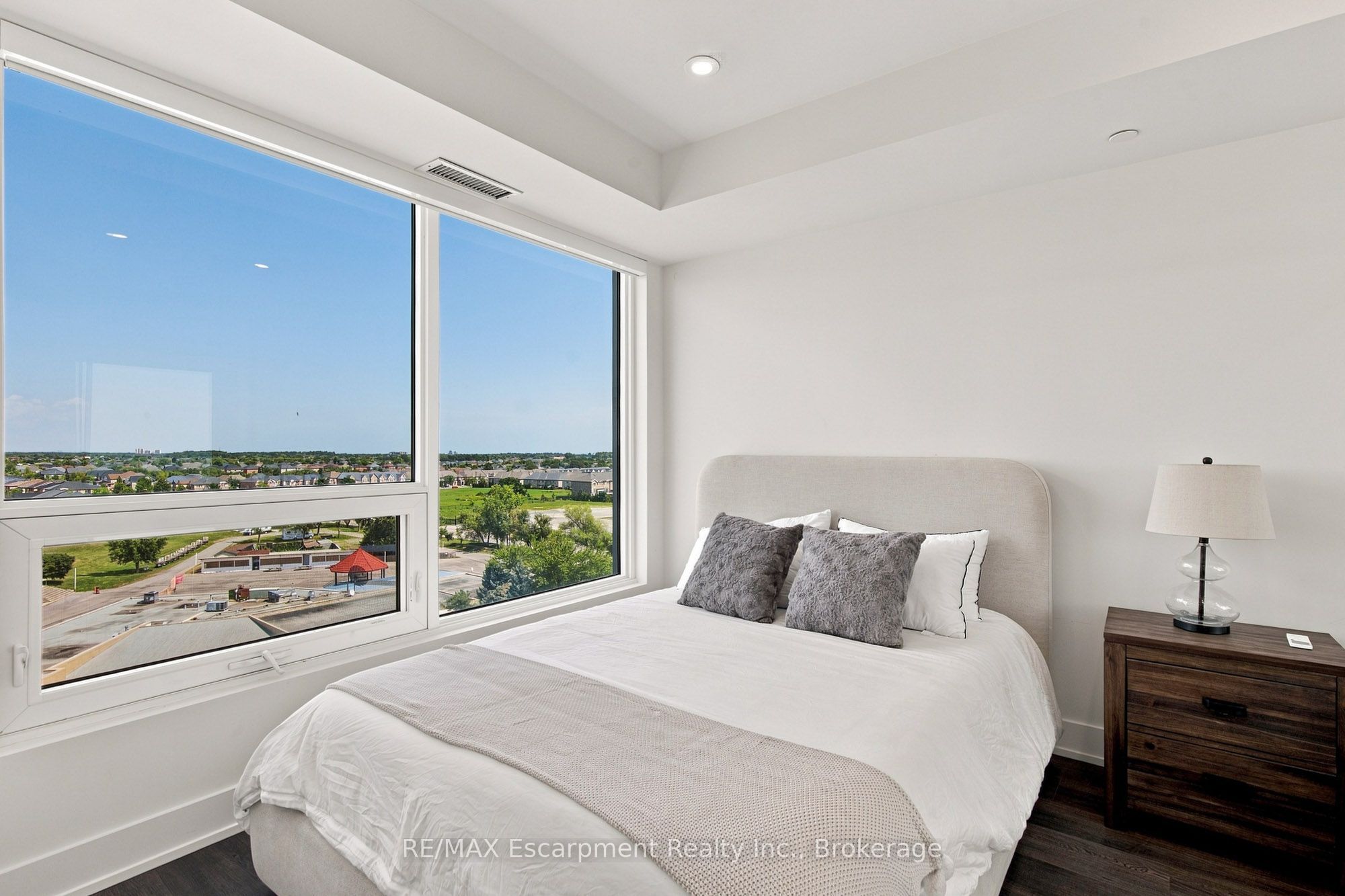 2450 Old Bronte Road 707 Property Photo 19