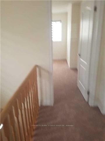 38 Yardley Crescent Upper Property Photo 2
