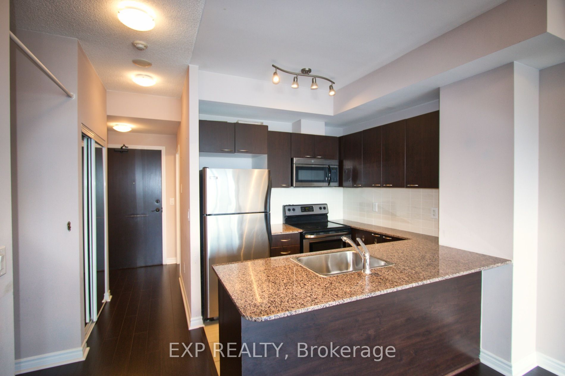 385 Prince Of Wales Drive 2304 Property Photo 7