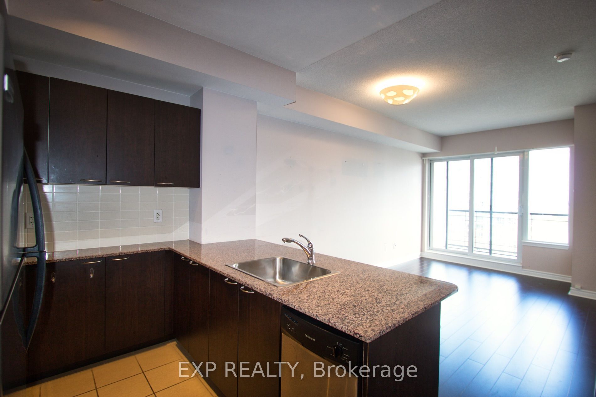 385 Prince Of Wales Drive 2304 Property Photo 10