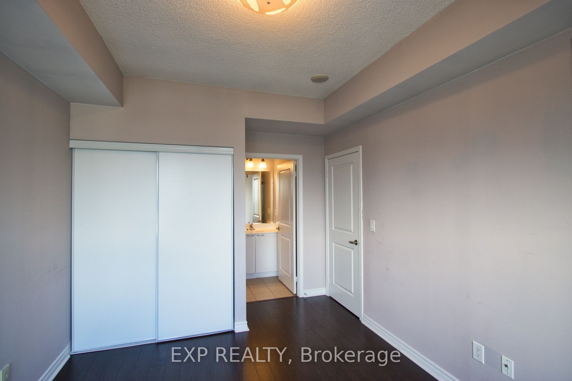 385 Prince Of Wales Drive 2304 Property Photo 11