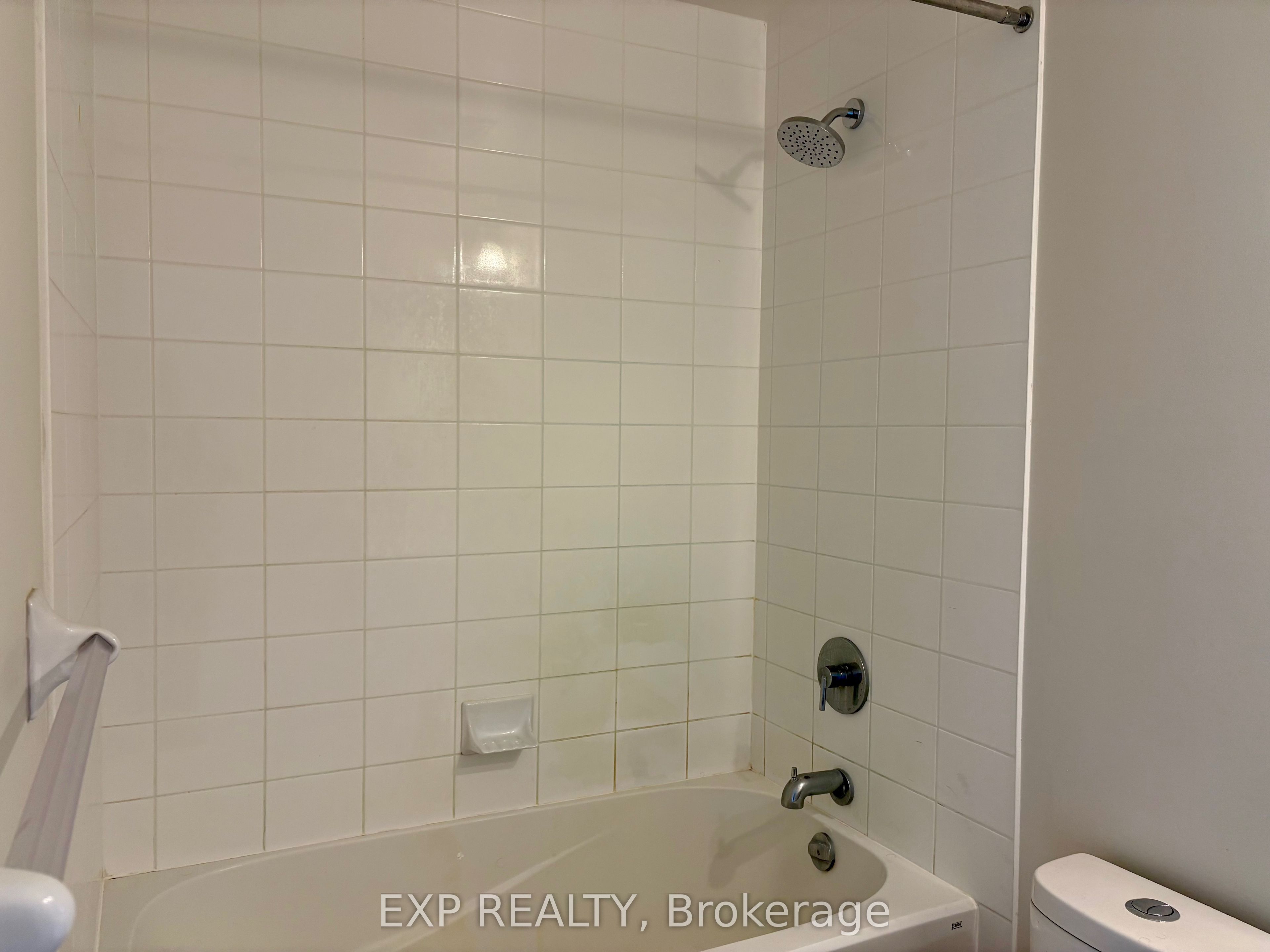 385 Prince Of Wales Drive 2304 Property Photo 17