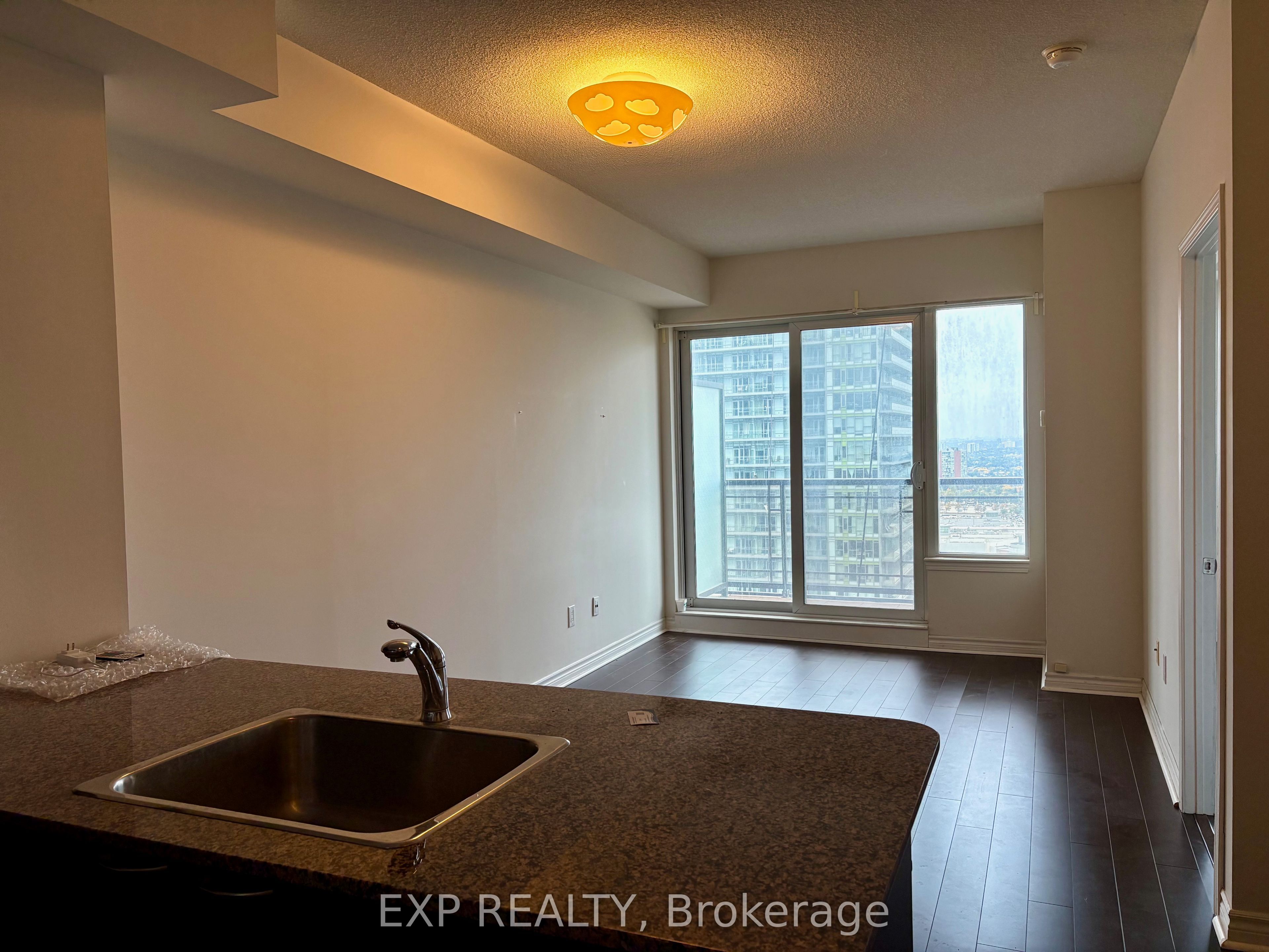 385 Prince Of Wales Drive 2304 Property Photo 19