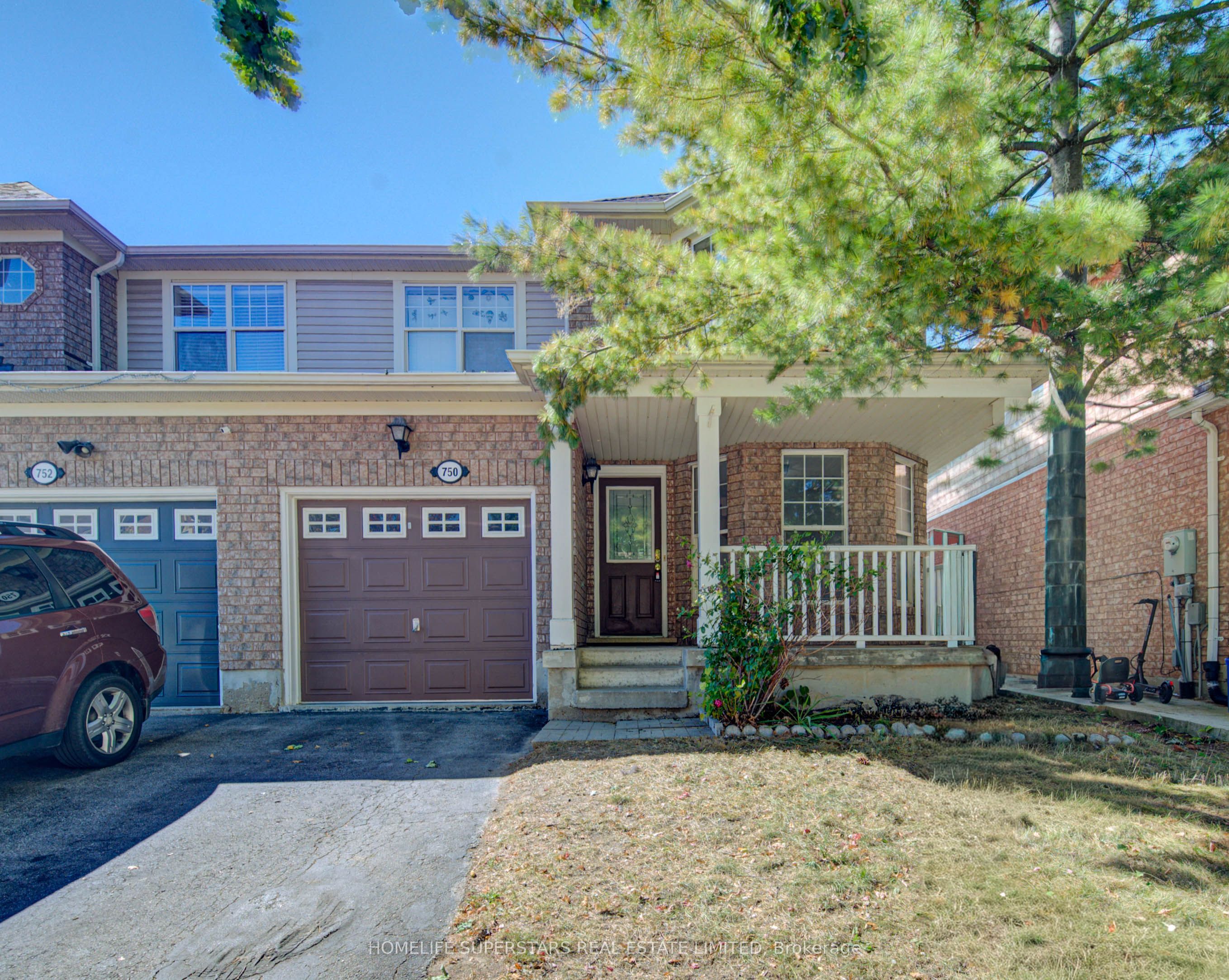 750 Irving Terrace Property Photo 1