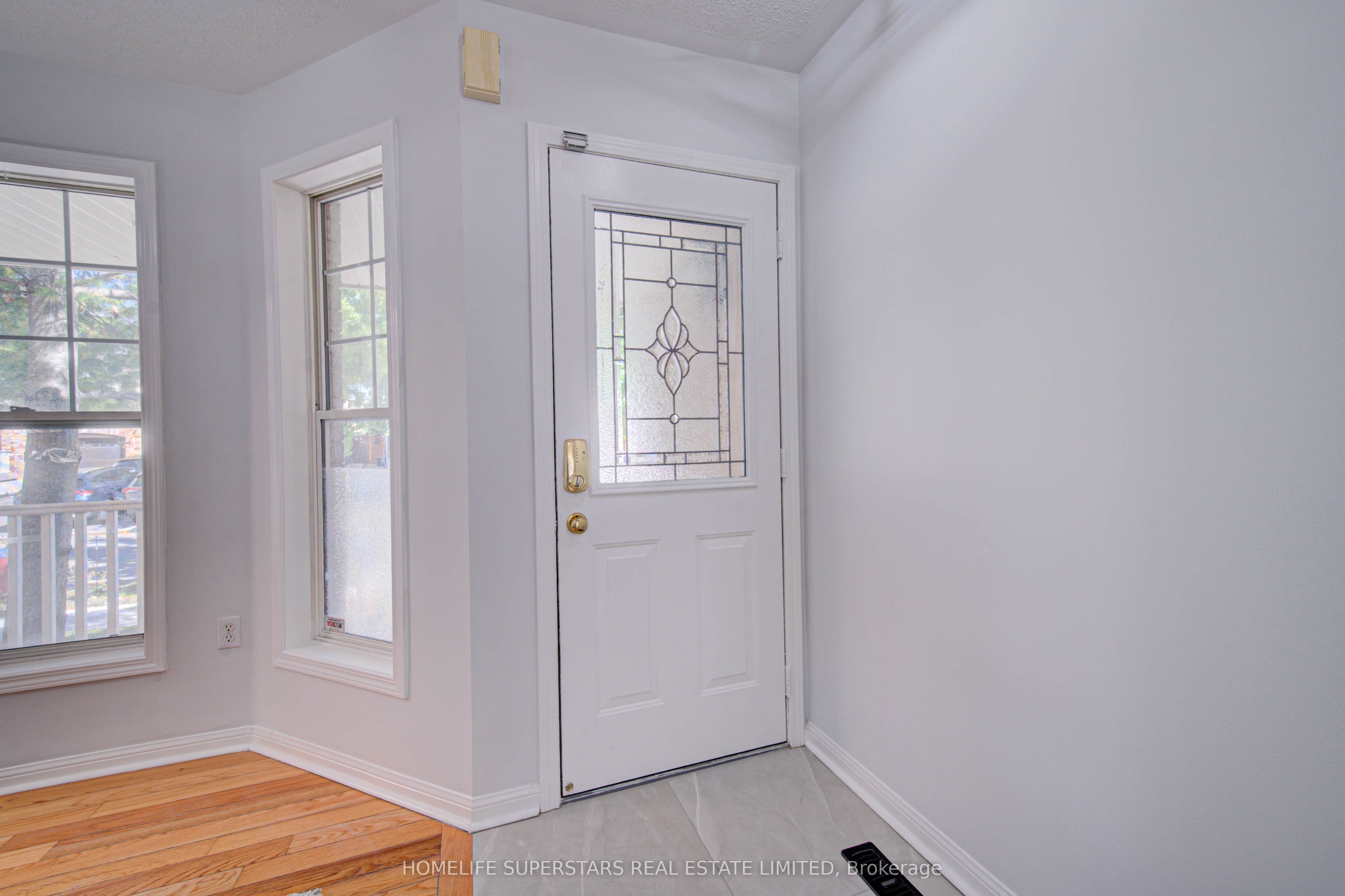 750 Irving Terrace Property Photo 6