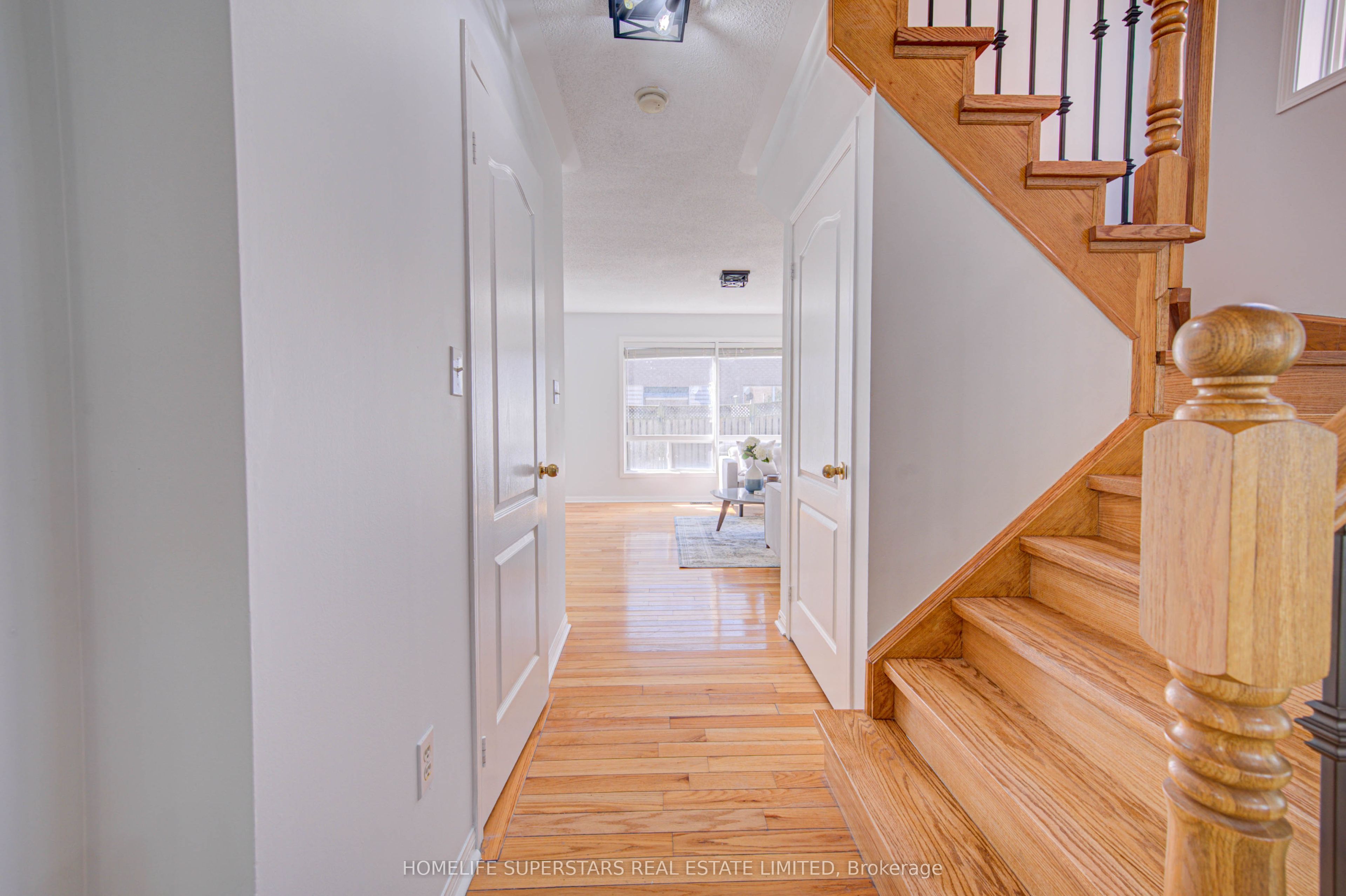 750 Irving Terrace Property Photo 7