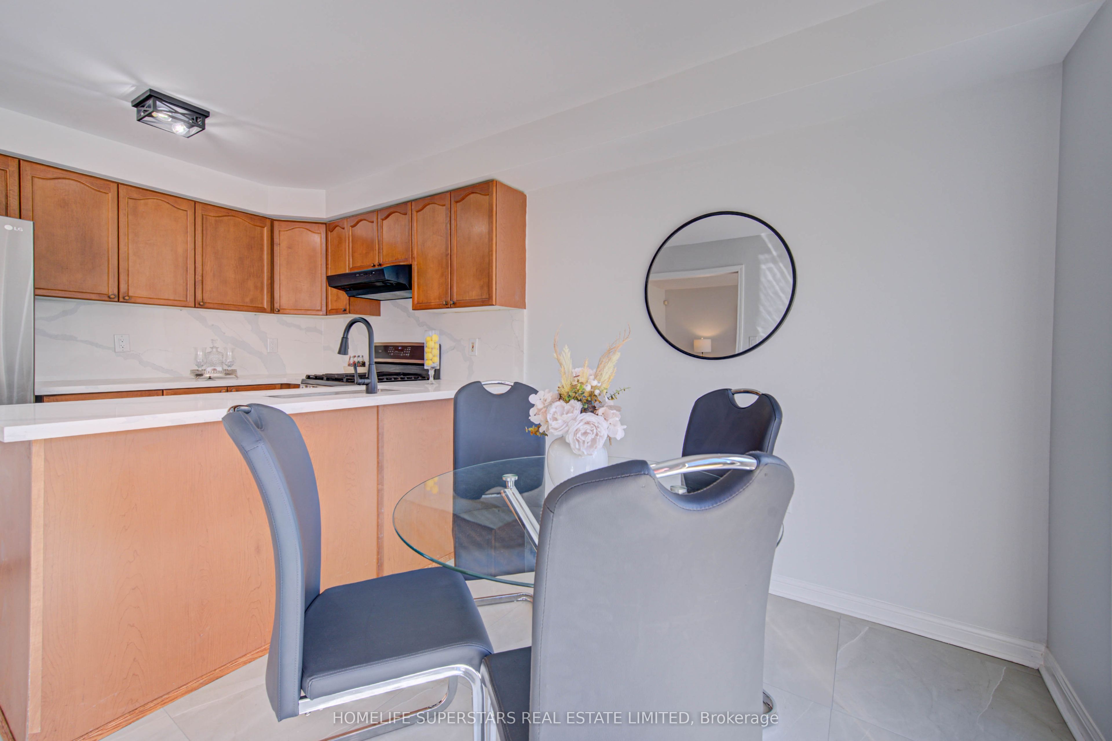 750 Irving Terrace Property Photo 13
