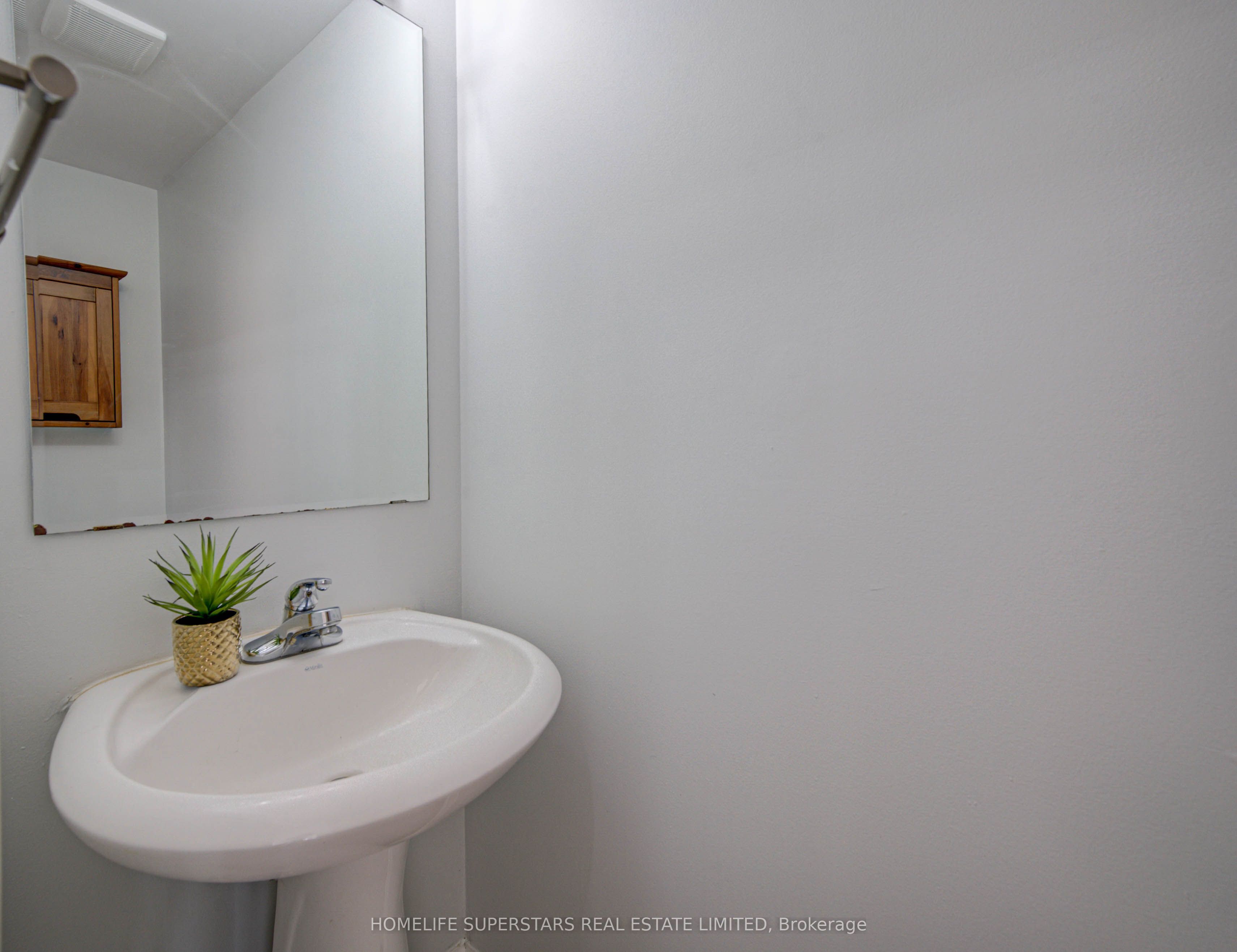 750 Irving Terrace Property Photo 20