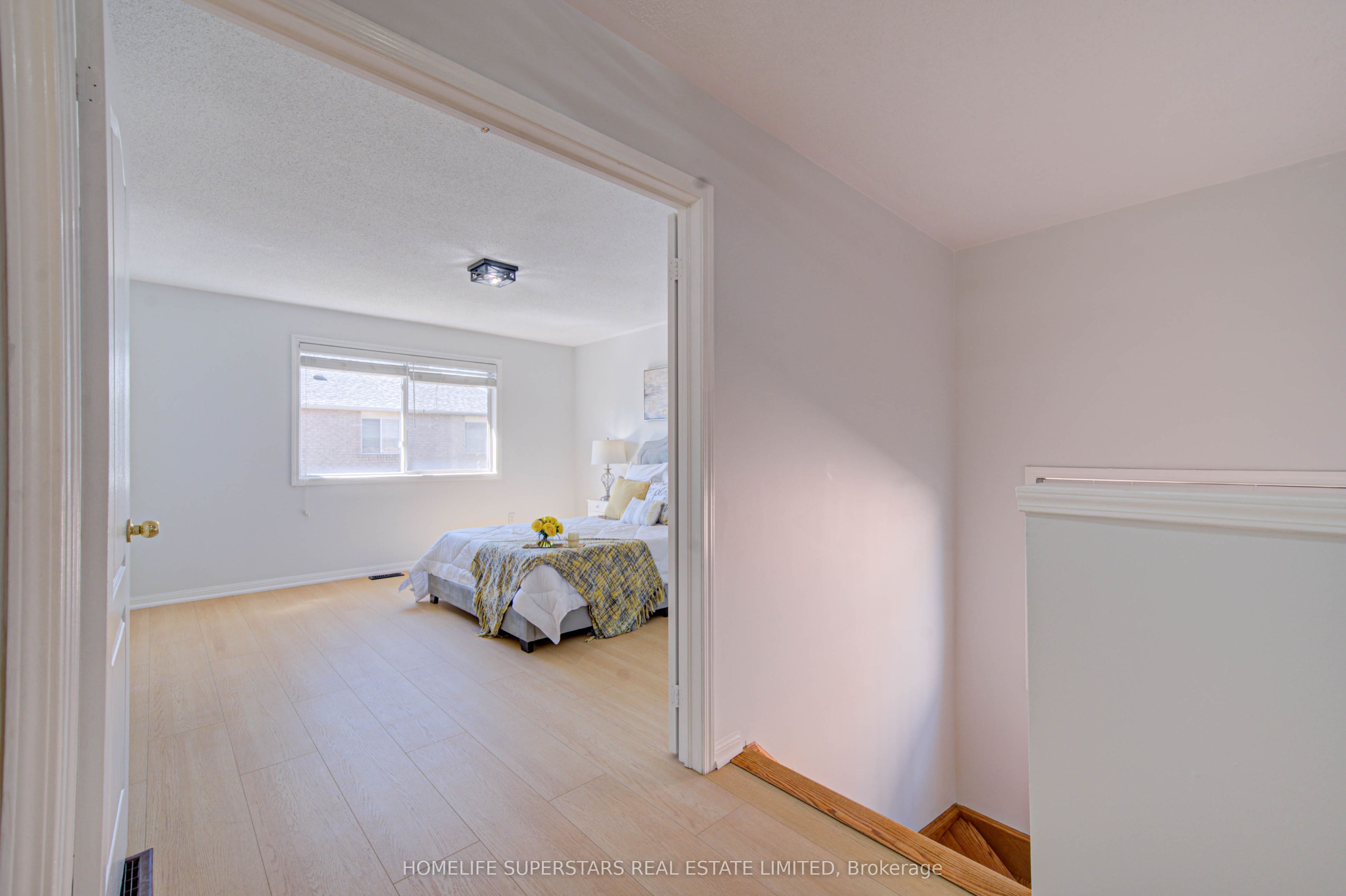 750 Irving Terrace Property Photo 21