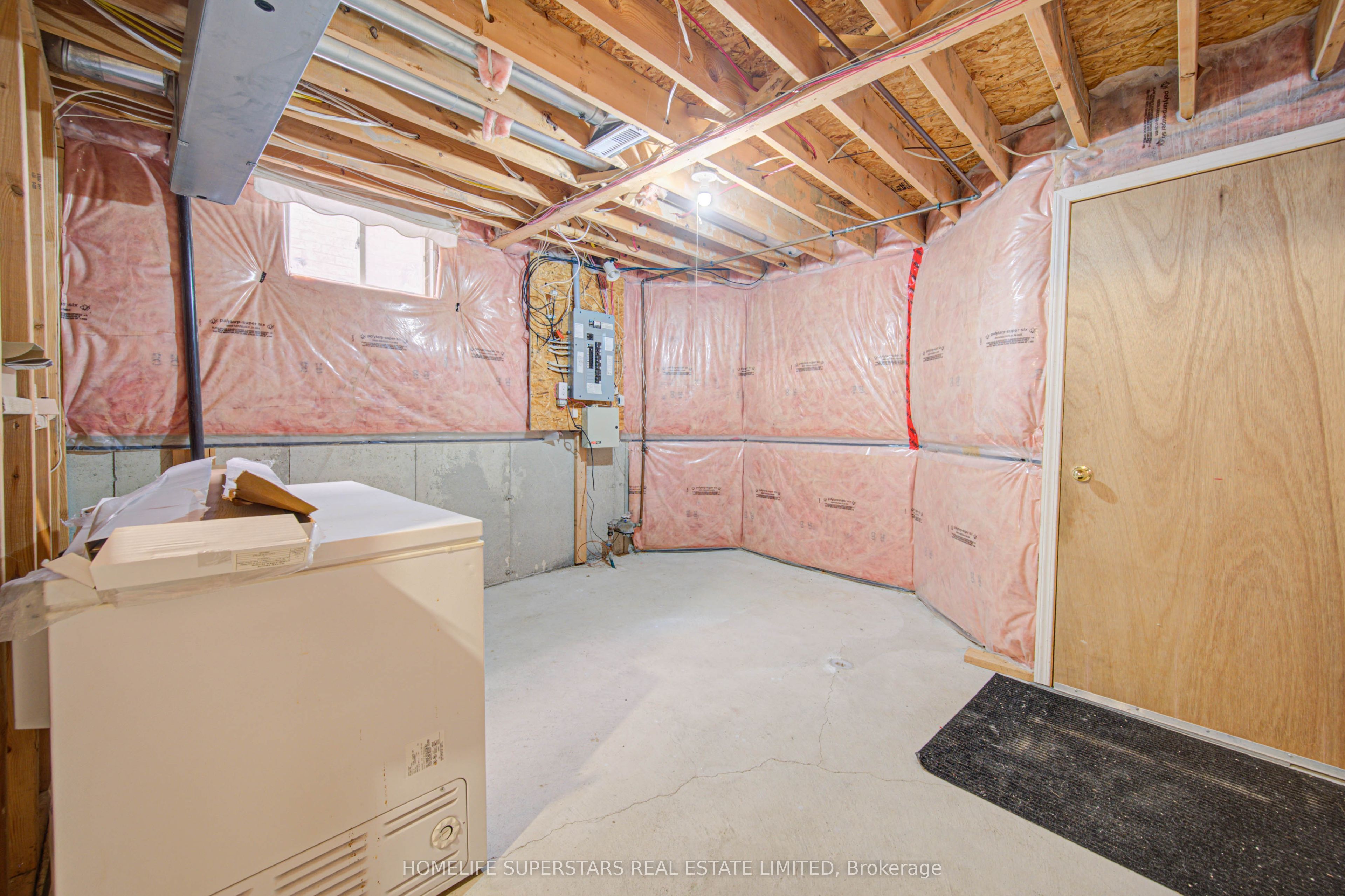 750 Irving Terrace Property Photo 34