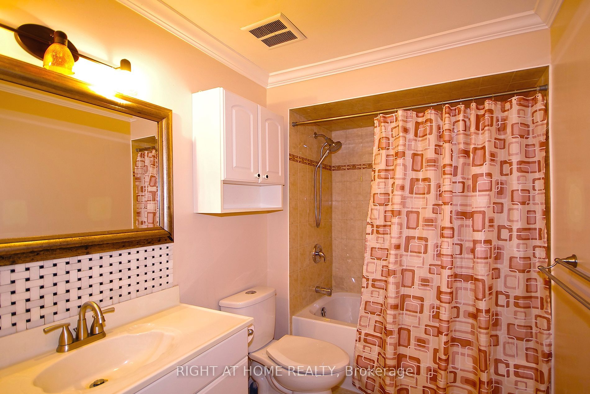 1055 Shawnmarr Road 53 Property Photo 15