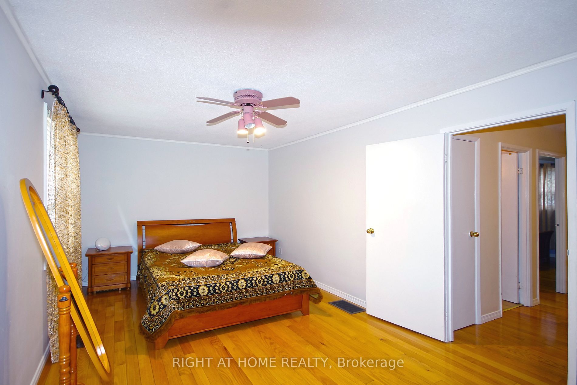 1055 Shawnmarr Road 53 Property Photo 16