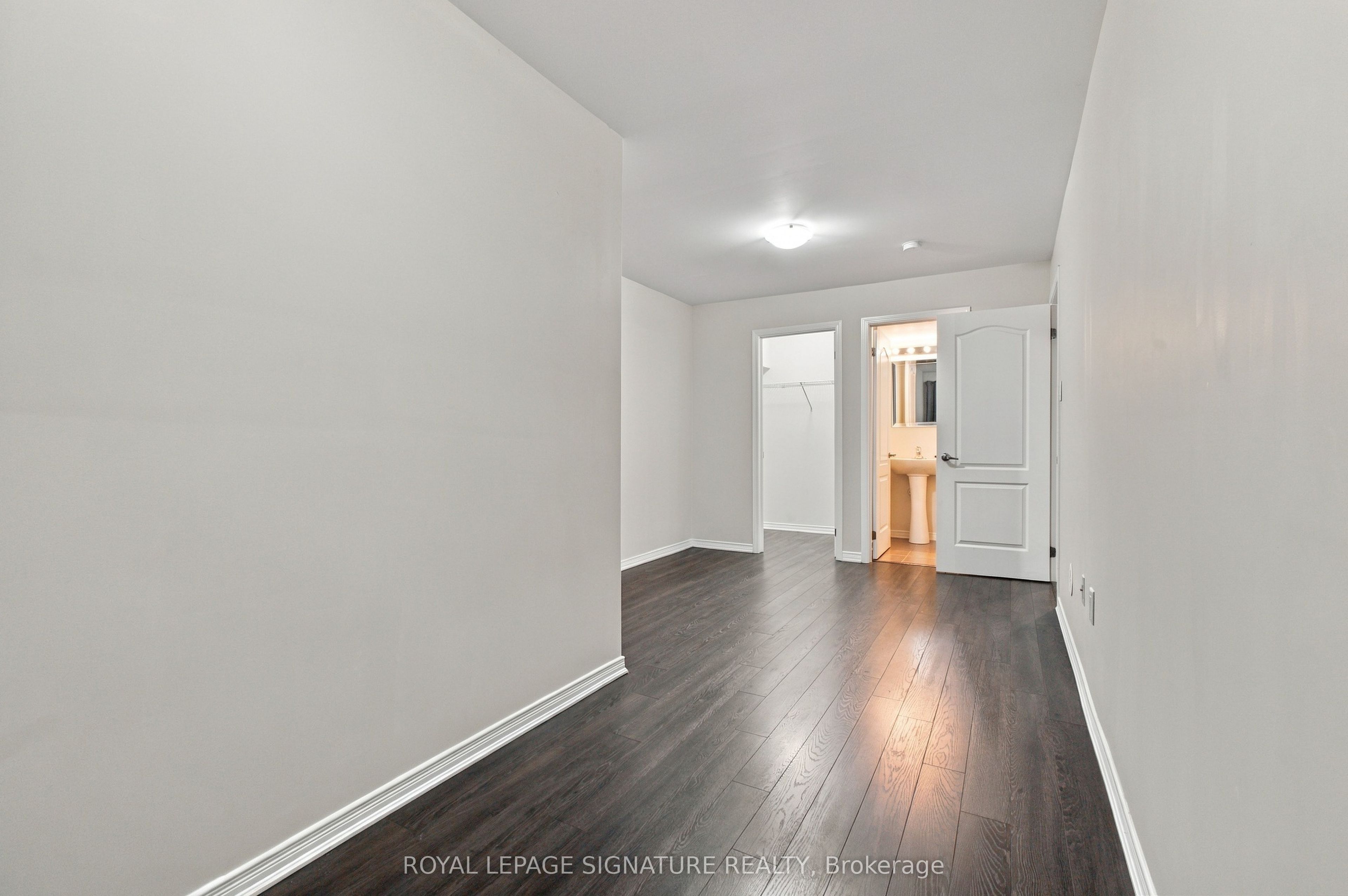 2441 Greenwich Drive 61 Property Photo 22