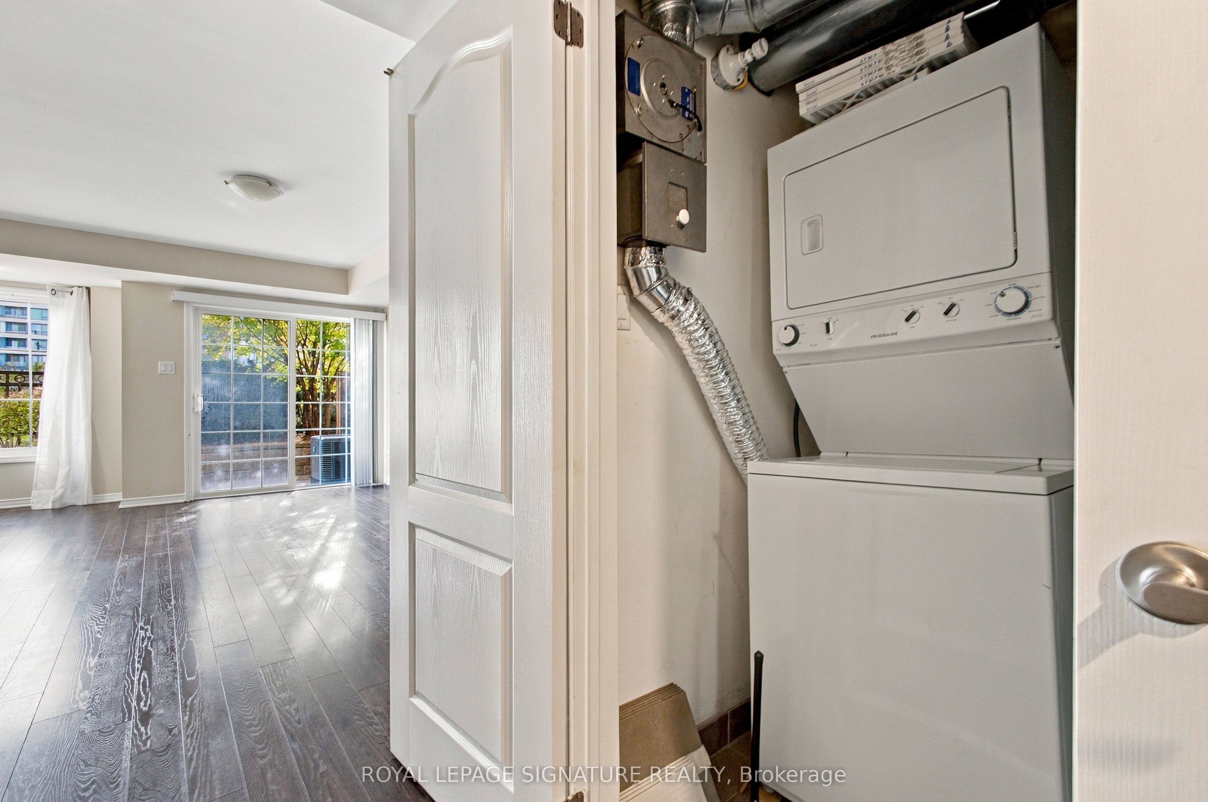 2441 Greenwich Drive 61 Property Photo 29