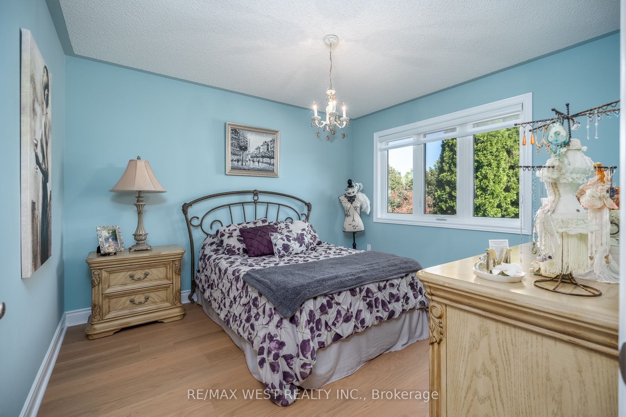 1246 Old Oak Drive Property Photo 25