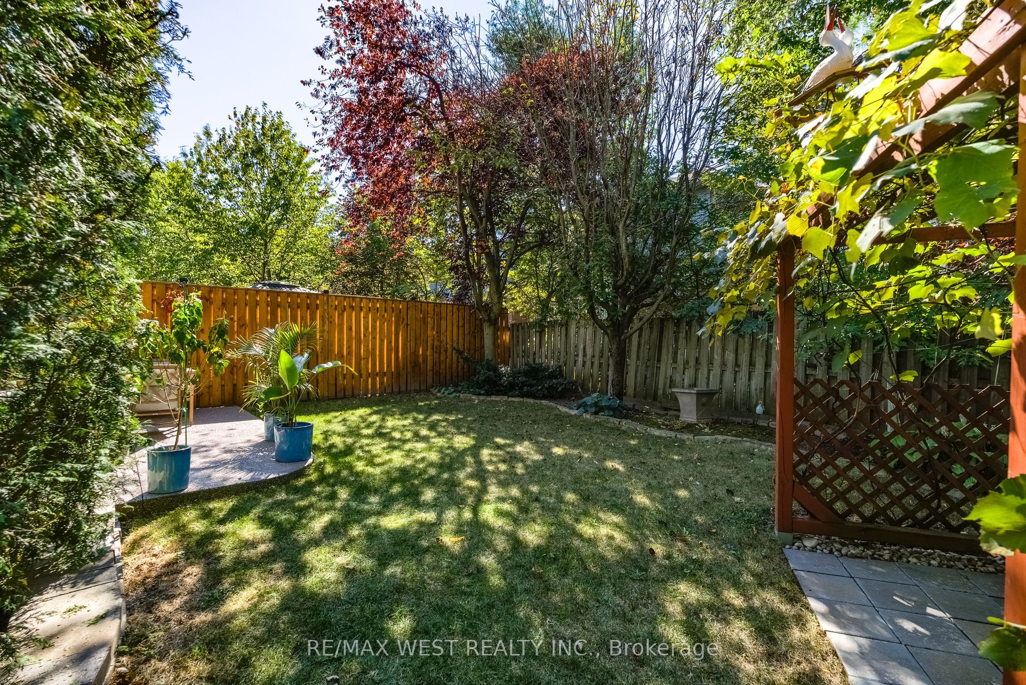1246 Old Oak Drive Property Photo 41