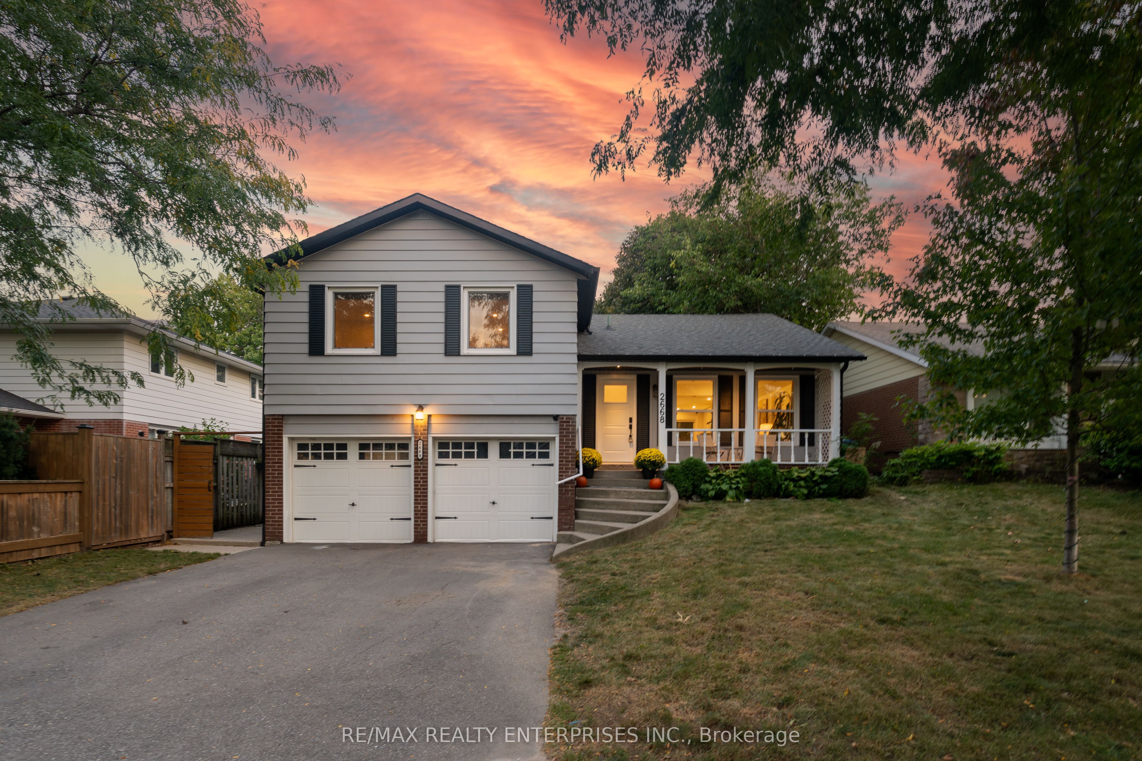 2668 Homelands Drive Property Photo 1