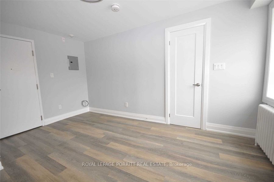 3465 Lake Shore Boulevard W 5 Property Photo 4