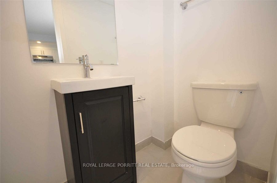 3465 Lake Shore Boulevard W 5 Property Photo 5