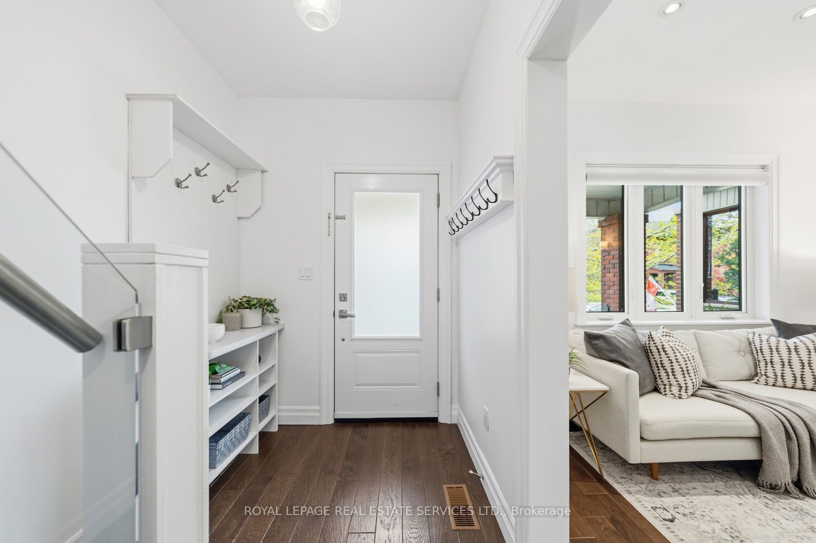 494 Durie Street Property Photo 6