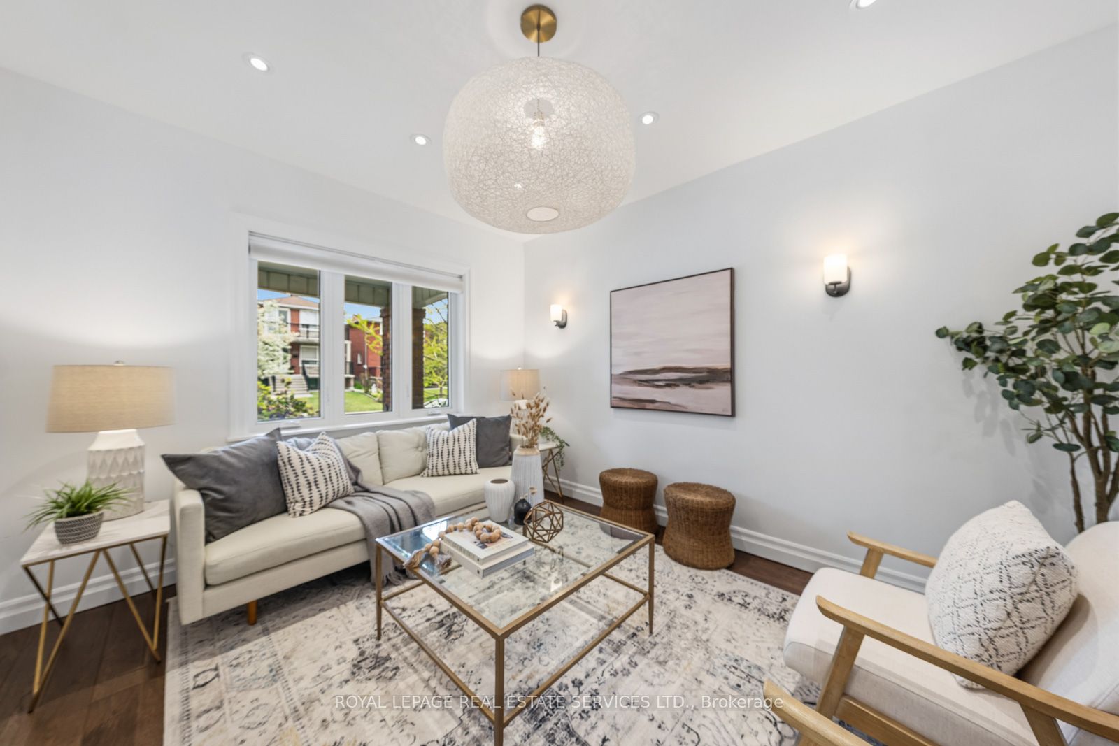 494 Durie Street Property Photo 8