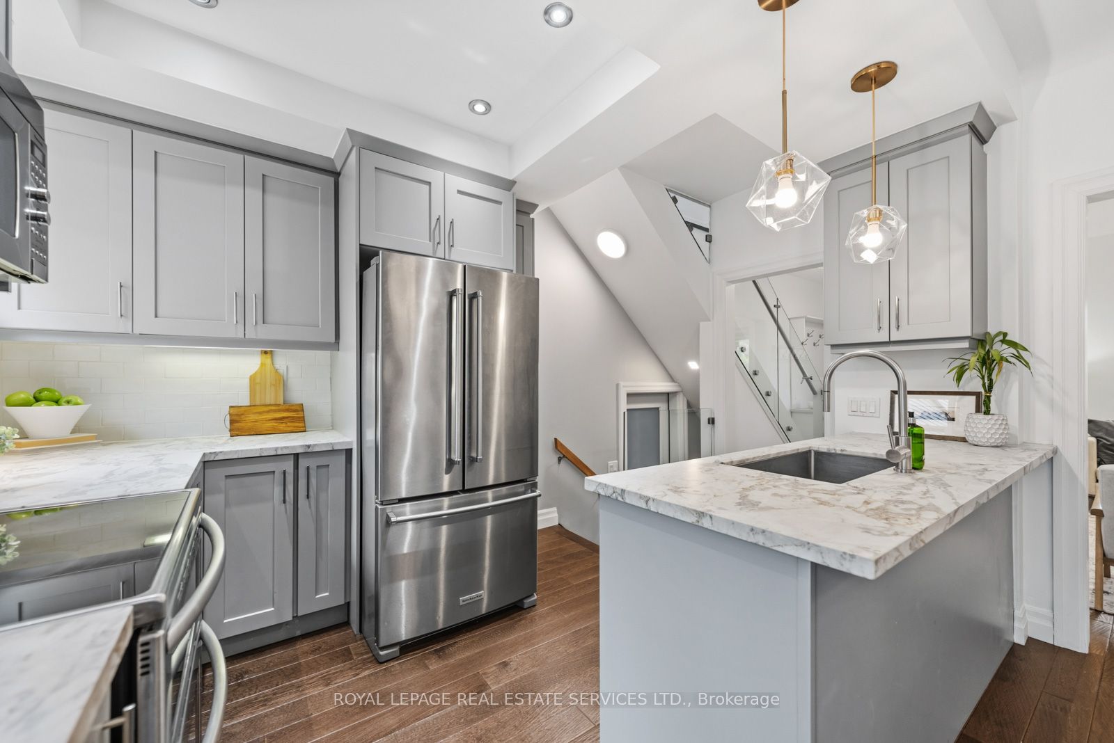 494 Durie Street Property Photo 15