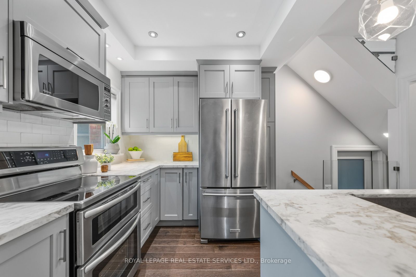494 Durie Street Property Photo 16