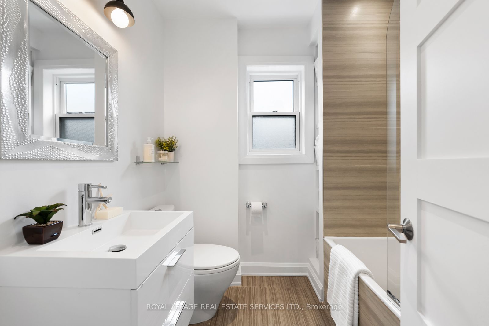 494 Durie Street Property Photo 29