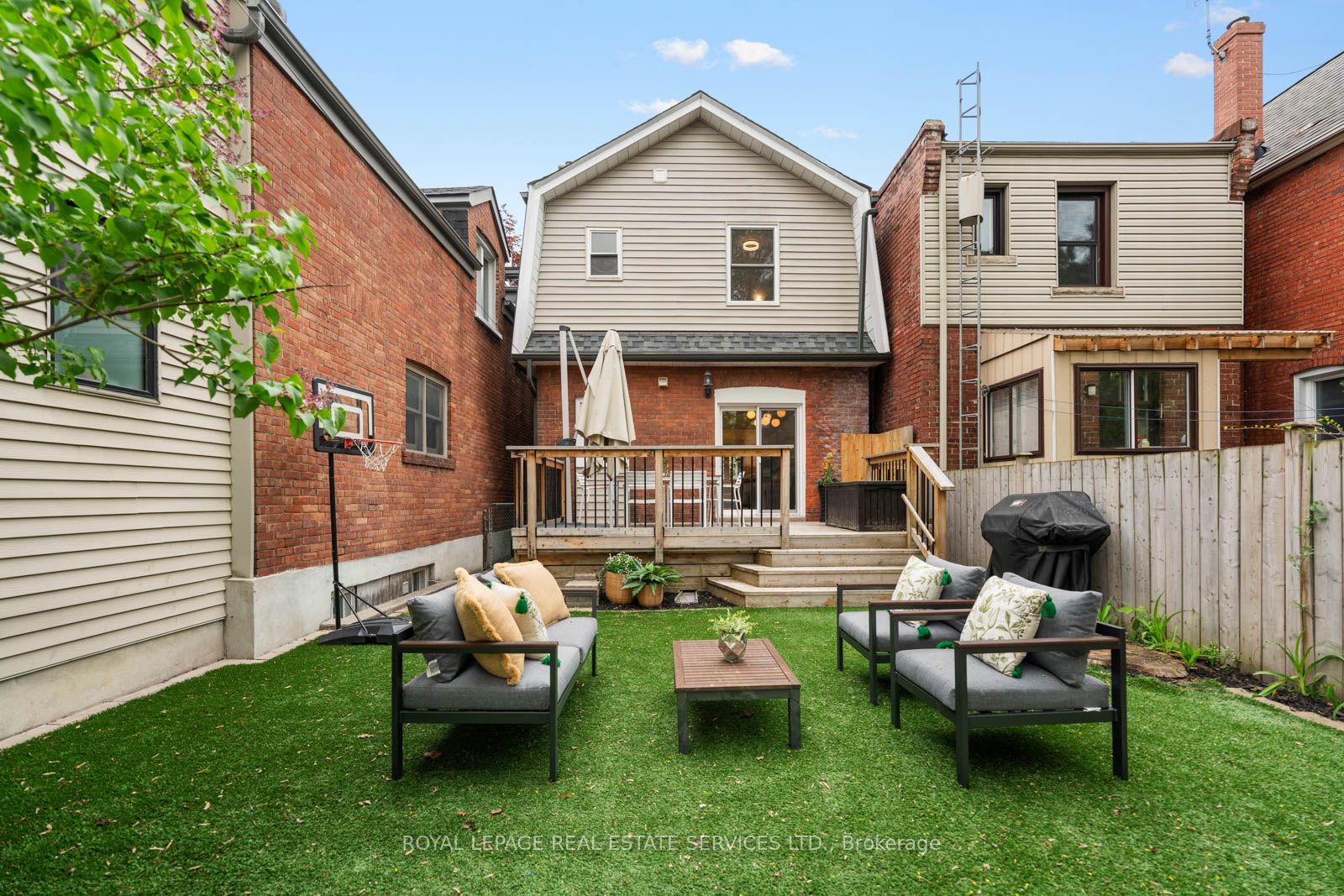 494 Durie Street Property Photo 41