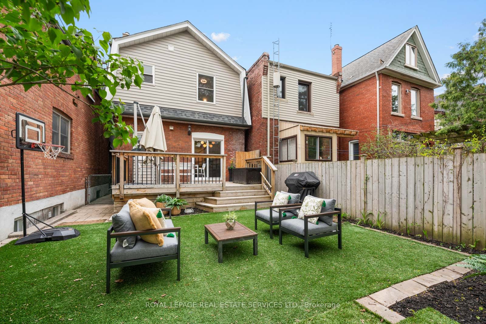 494 Durie Street Property Photo 42