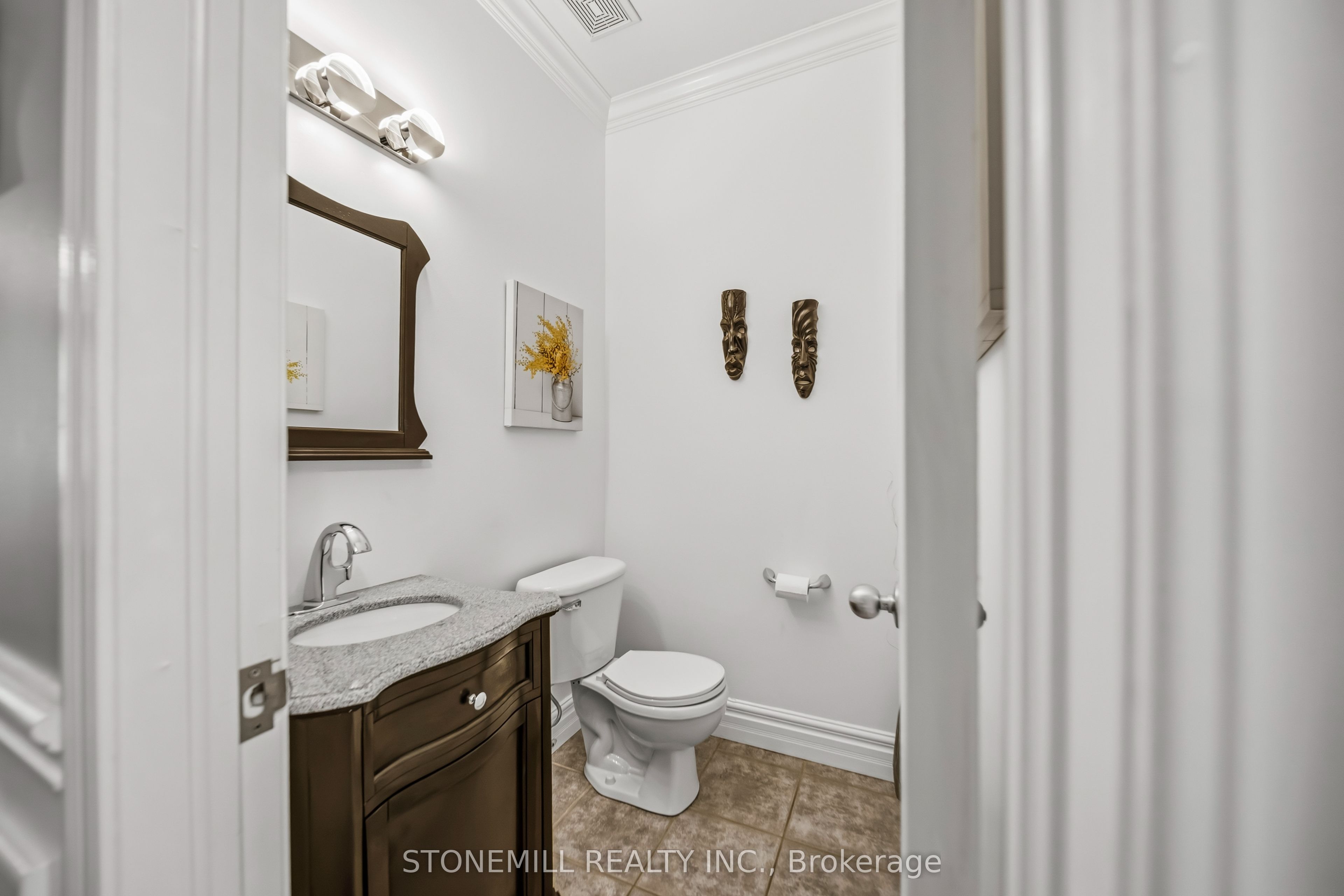 1661 Dempsey Crescent Property Photo 16