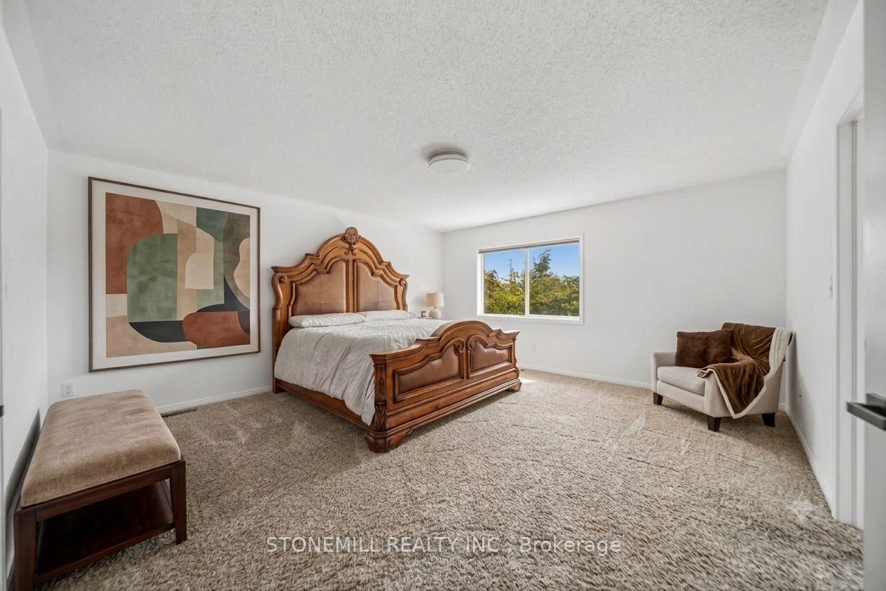 1661 Dempsey Crescent Property Photo 19