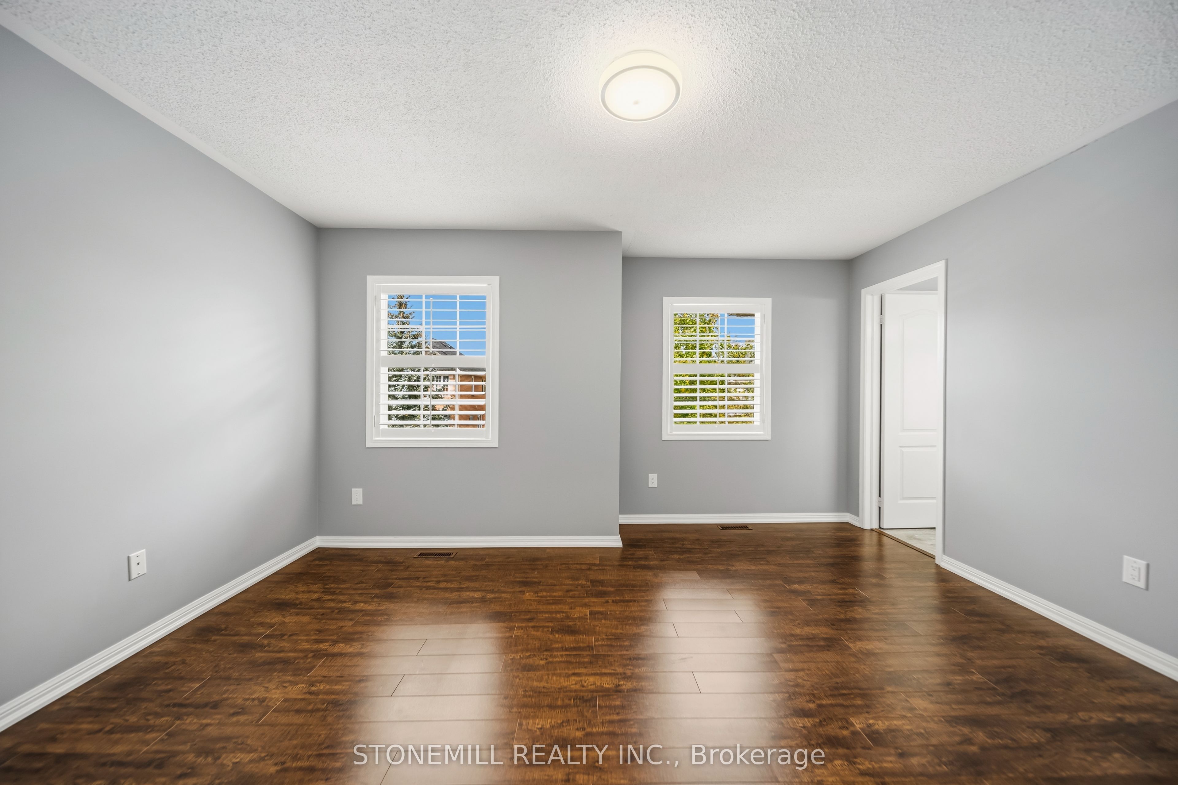 1661 Dempsey Crescent Property Photo 22