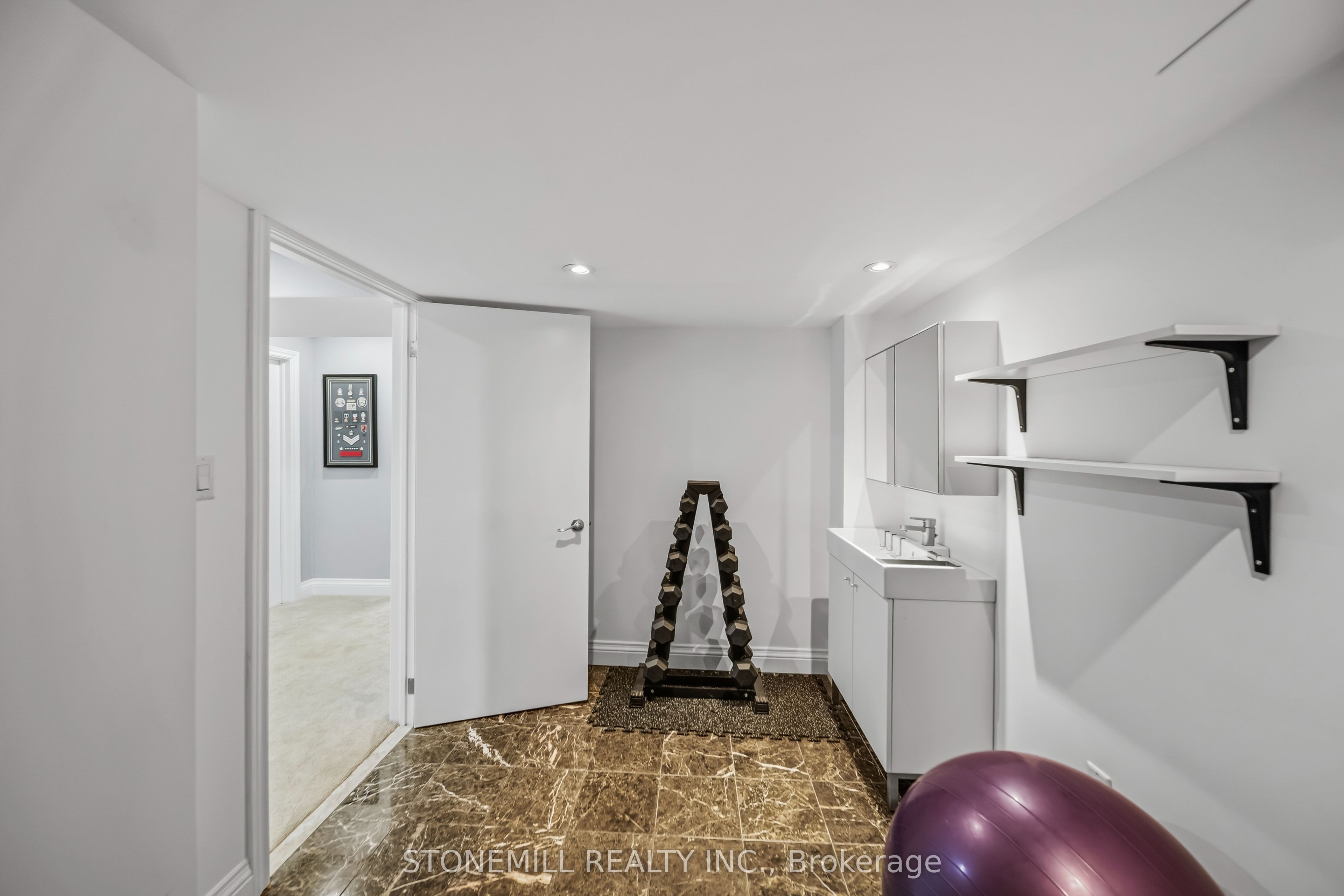 1661 Dempsey Crescent Property Photo 30