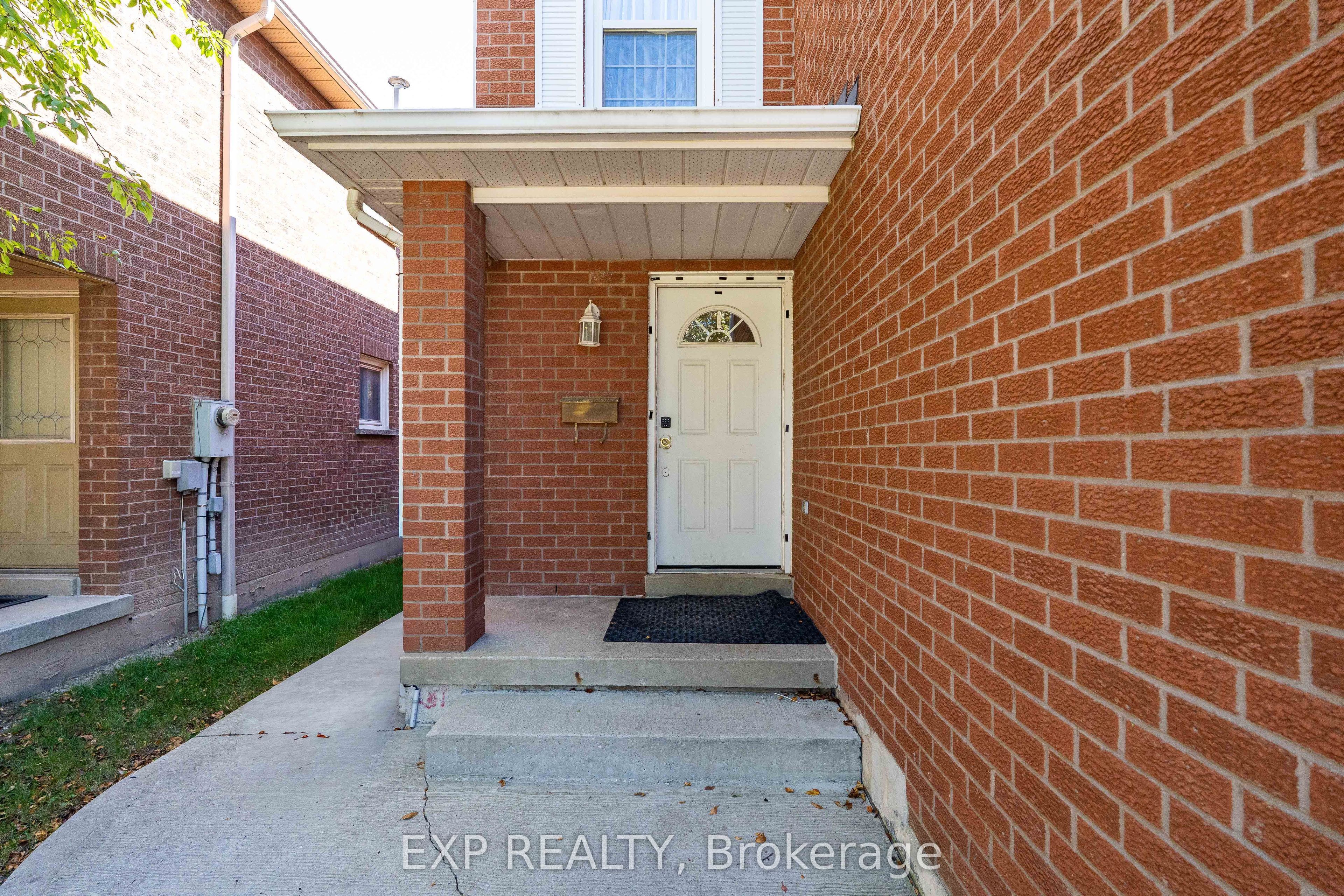 4365 Violet Road Property Photo 2