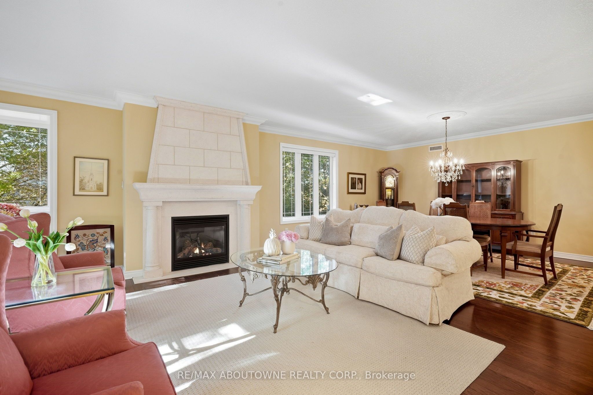 390 Upper Middle Road 301 Property Photo 12