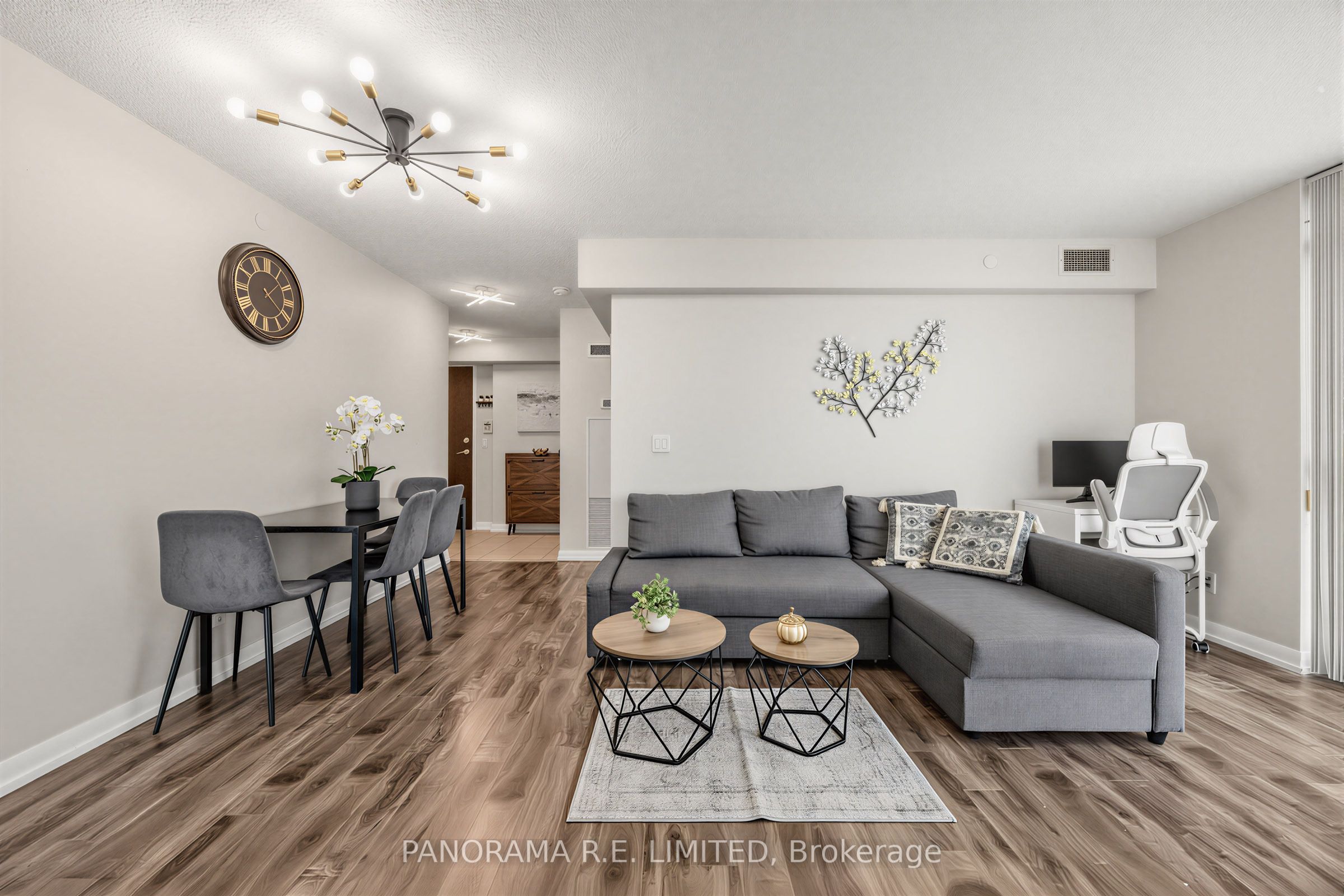 215 Sherway Gardens Road 807 Property Photo 2