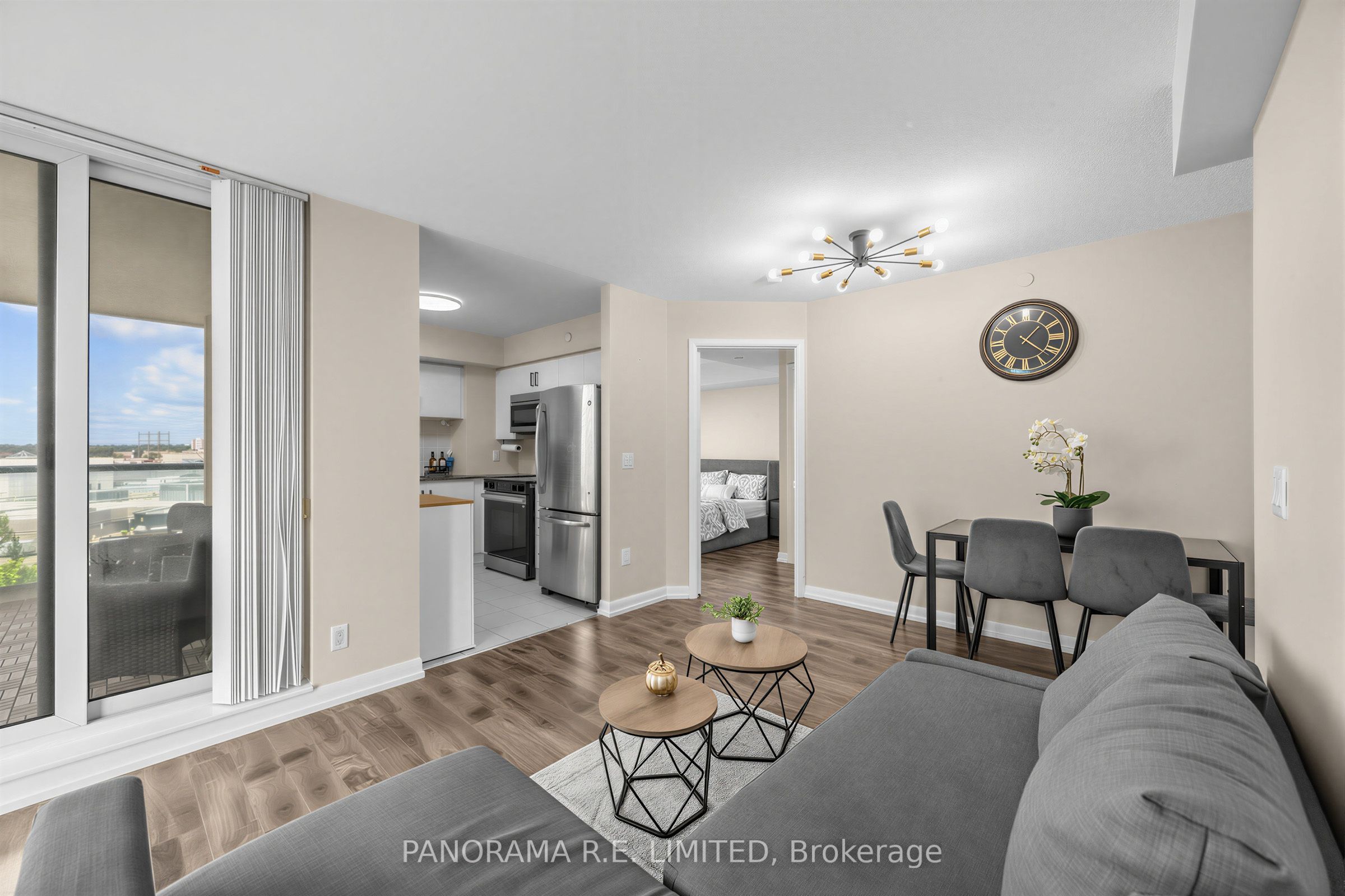 215 Sherway Gardens Road 807 Property Photo 4