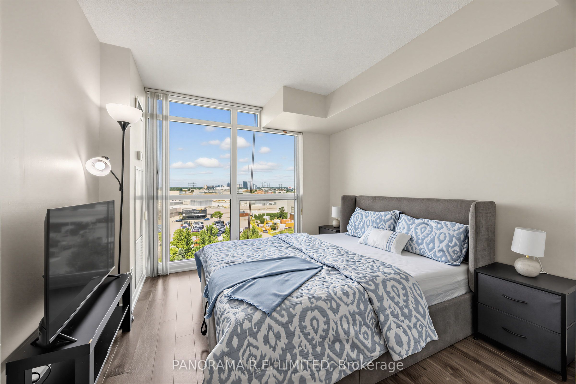 215 Sherway Gardens Road 807 Property Photo 10