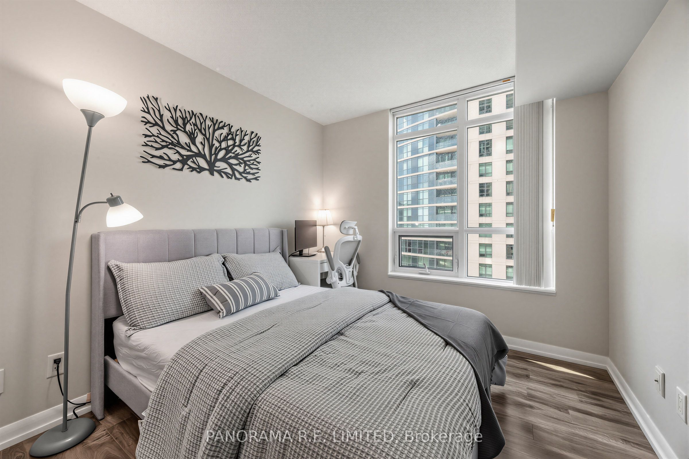 215 Sherway Gardens Road 807 Property Photo 13