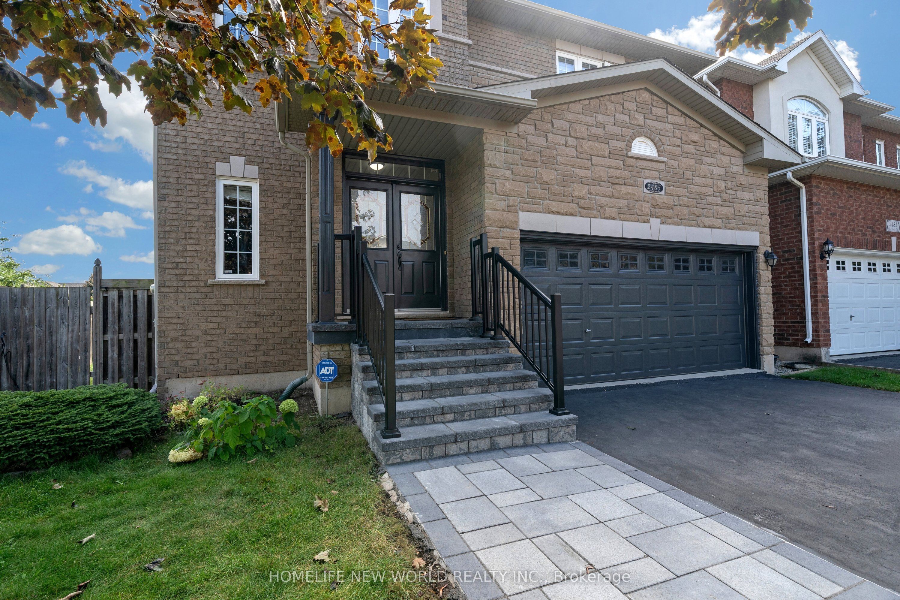 2485 Blue Holly Crescent Property Photo 6