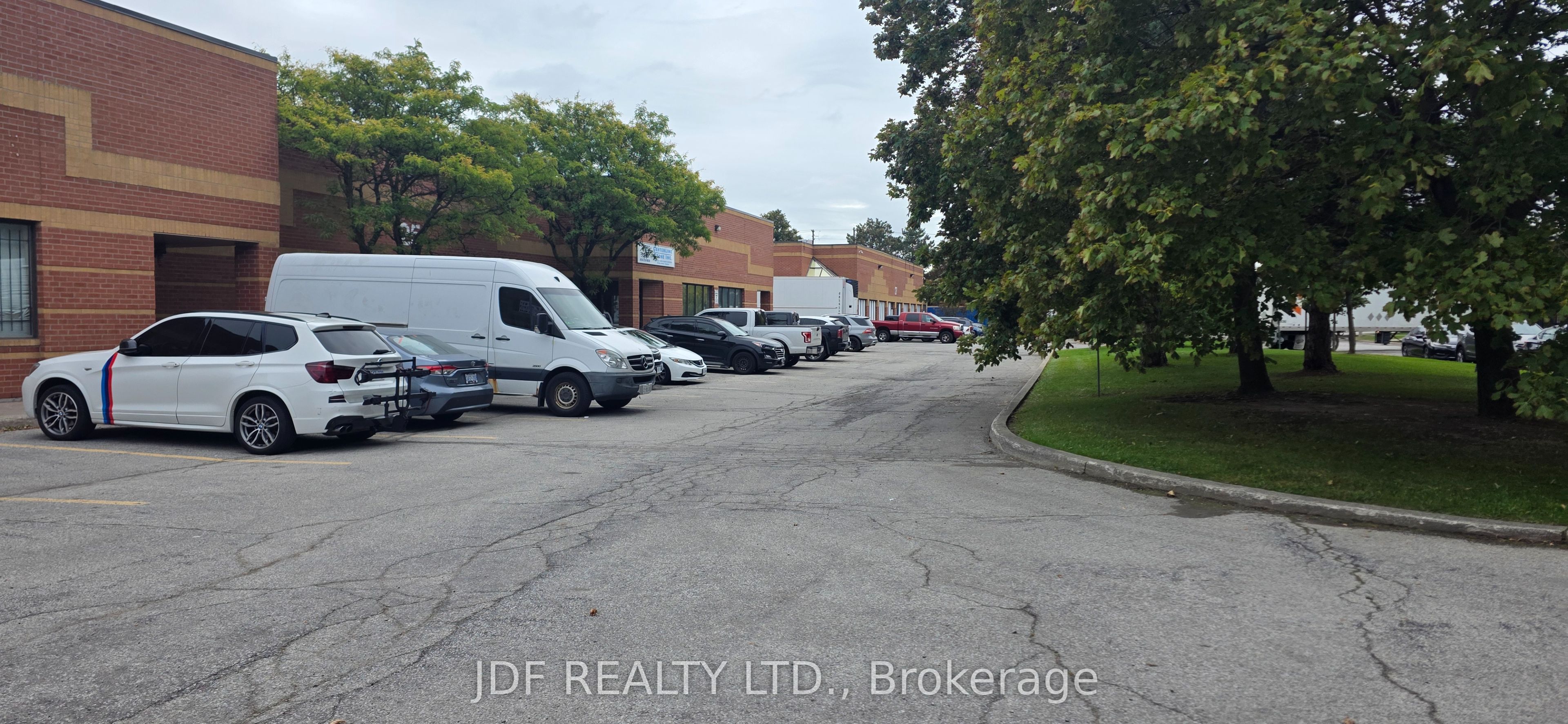 25 Signal Hill Avenue 2 Property Photo 1