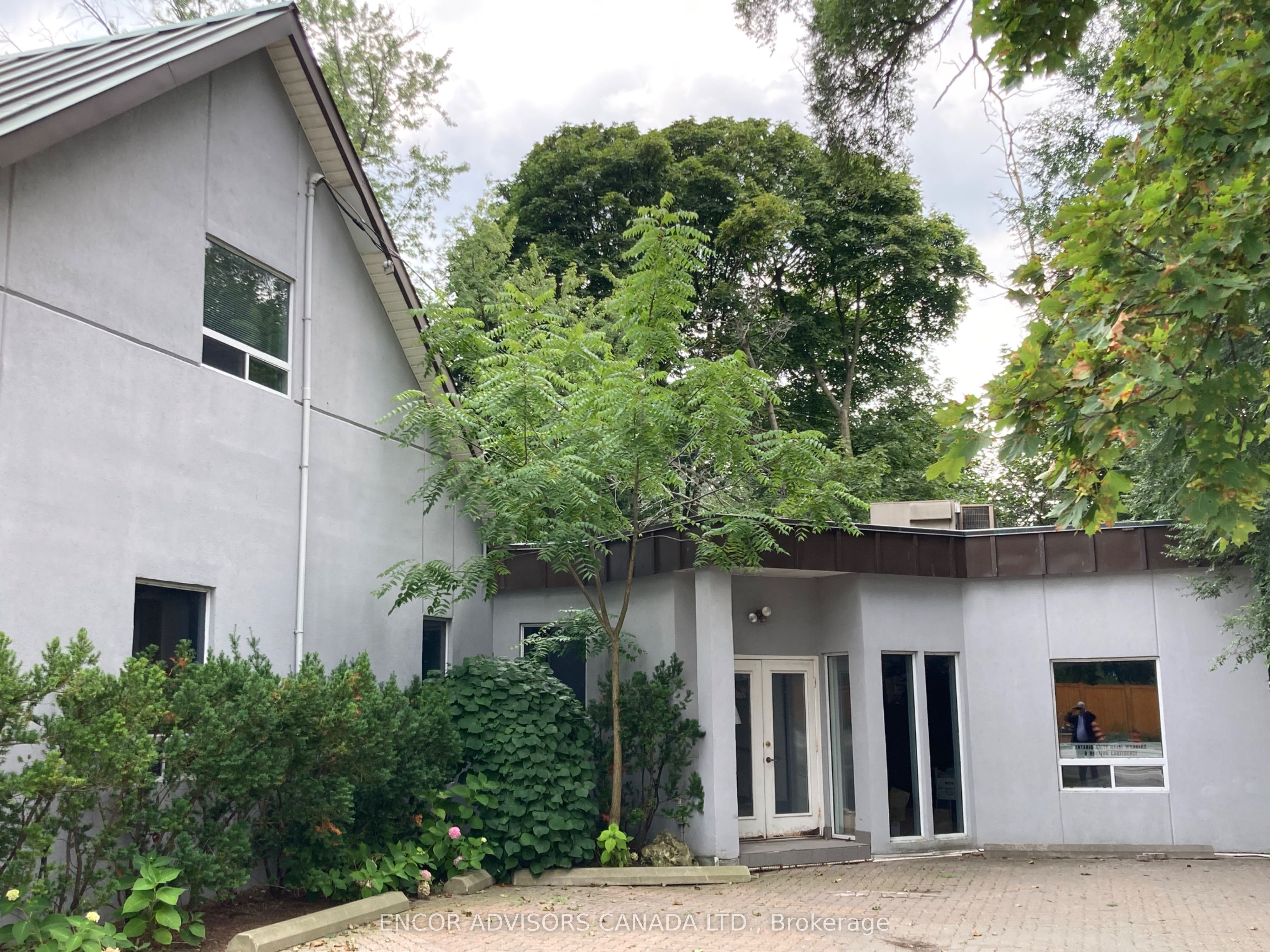 1312 Hurontario Street Property Photo 1