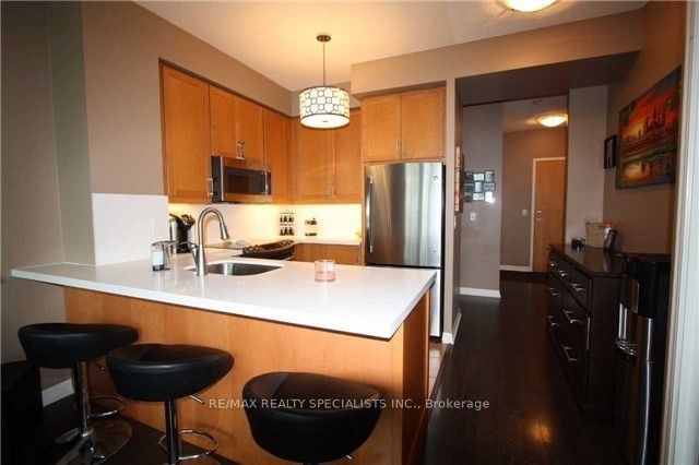 3939 Duke Of York Boulevard 2010 Property Photo 3