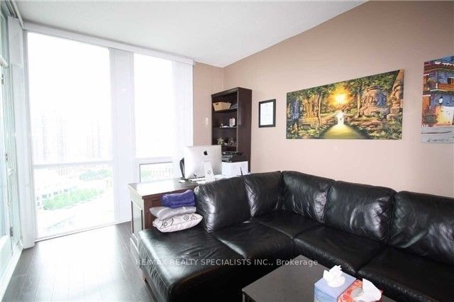 3939 Duke Of York Boulevard 2010 Property Photo 15