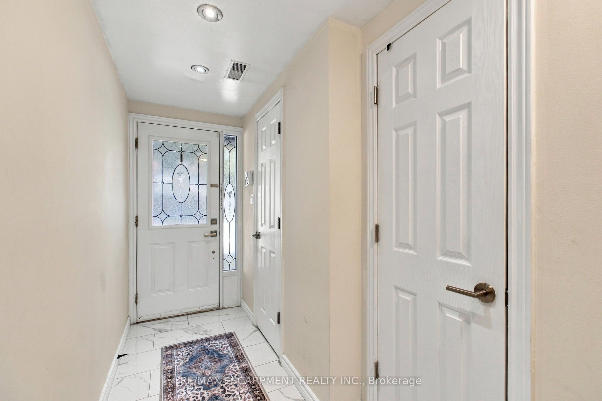 371 Bronte Street S 59 Property Photo 23